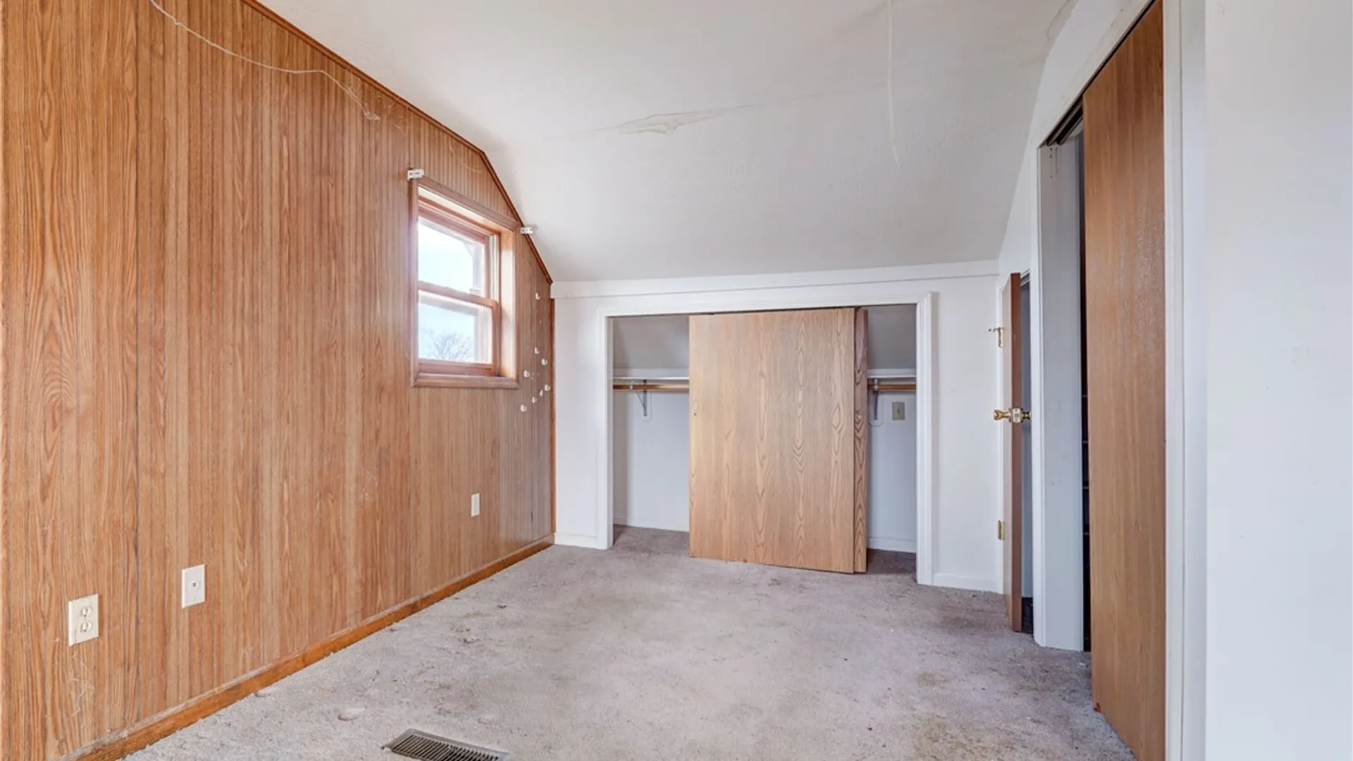 Property at 42 Woodstock Lane, Clarkson, NY 14420 28