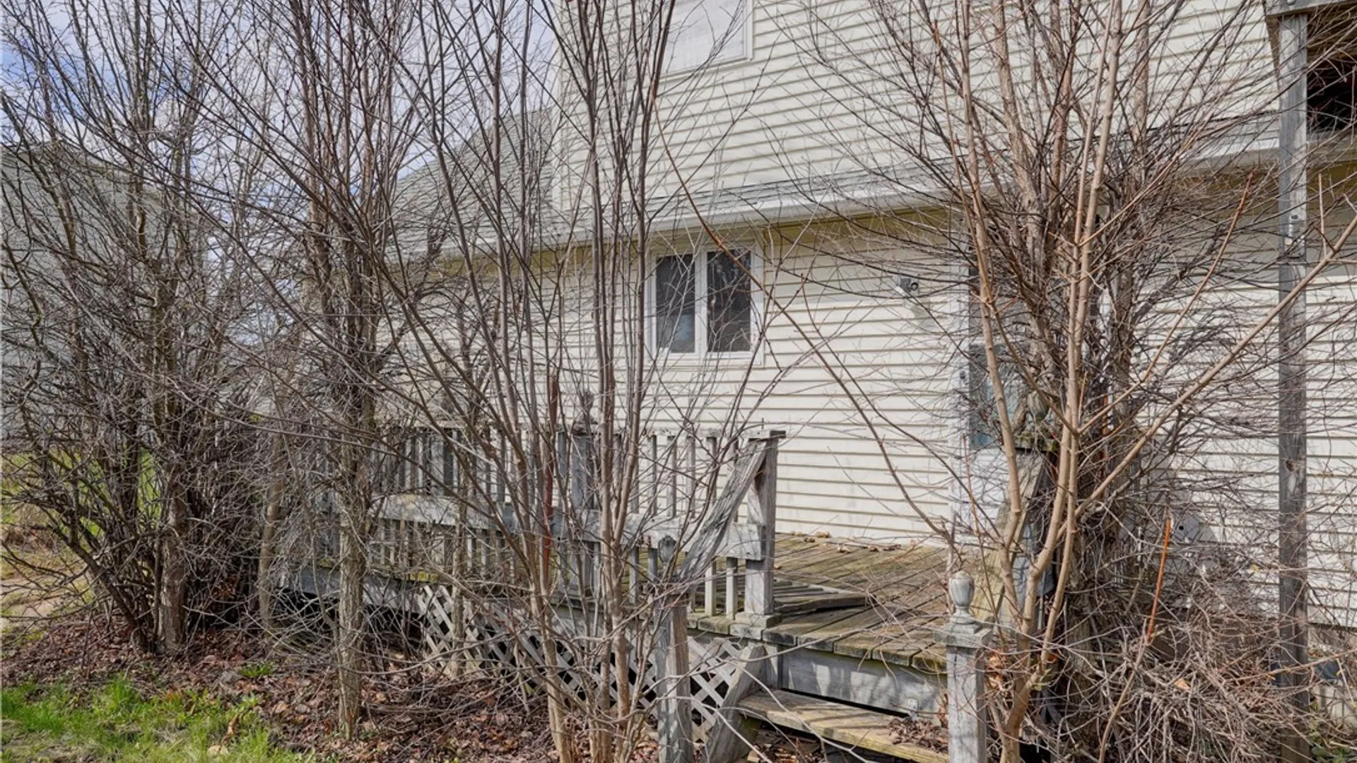 Property at 42 Woodstock Lane, Clarkson, NY 14420 7
