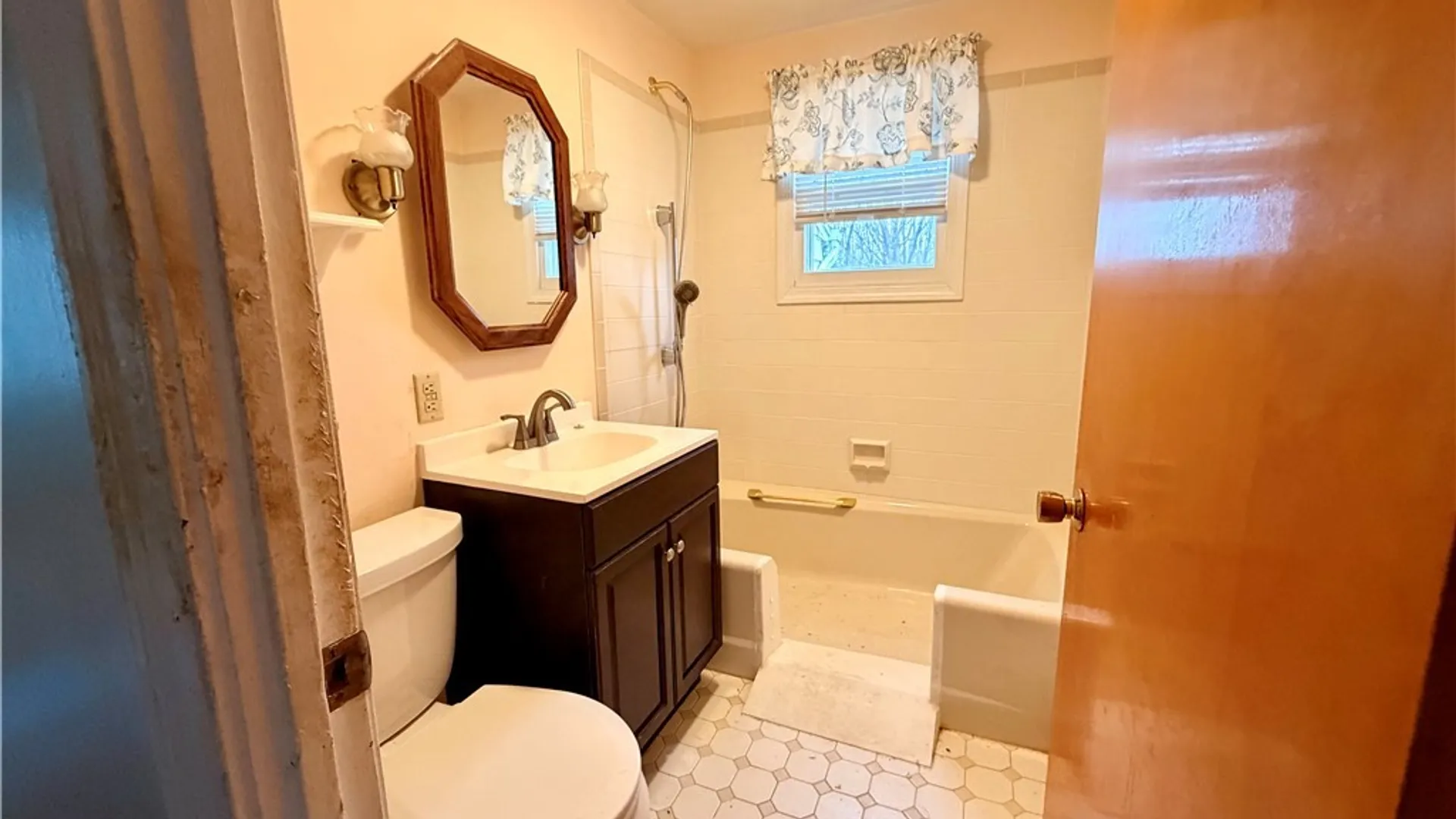 Property at 6584 Hamilton Drive, Evans, NY 14047 10