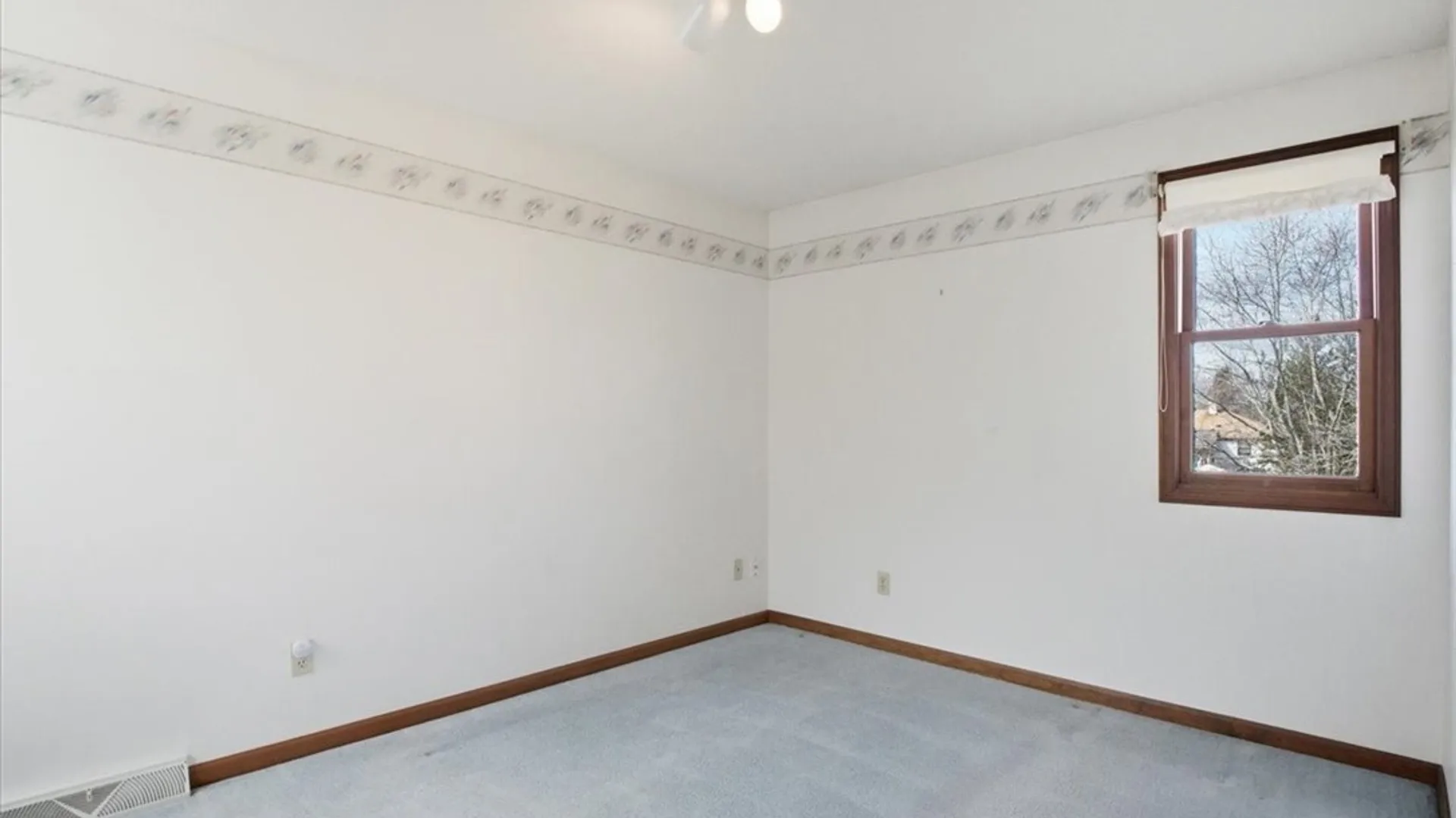 Property at 123 Larkspur Lane, Amherst, NY 14228 14