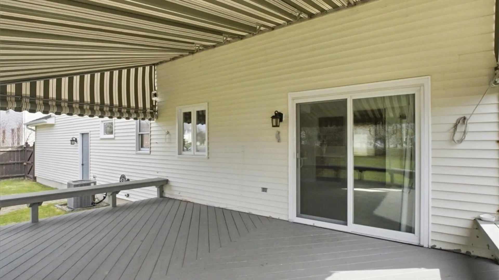 Property at 123 Larkspur Lane, Amherst, NY 14228 27