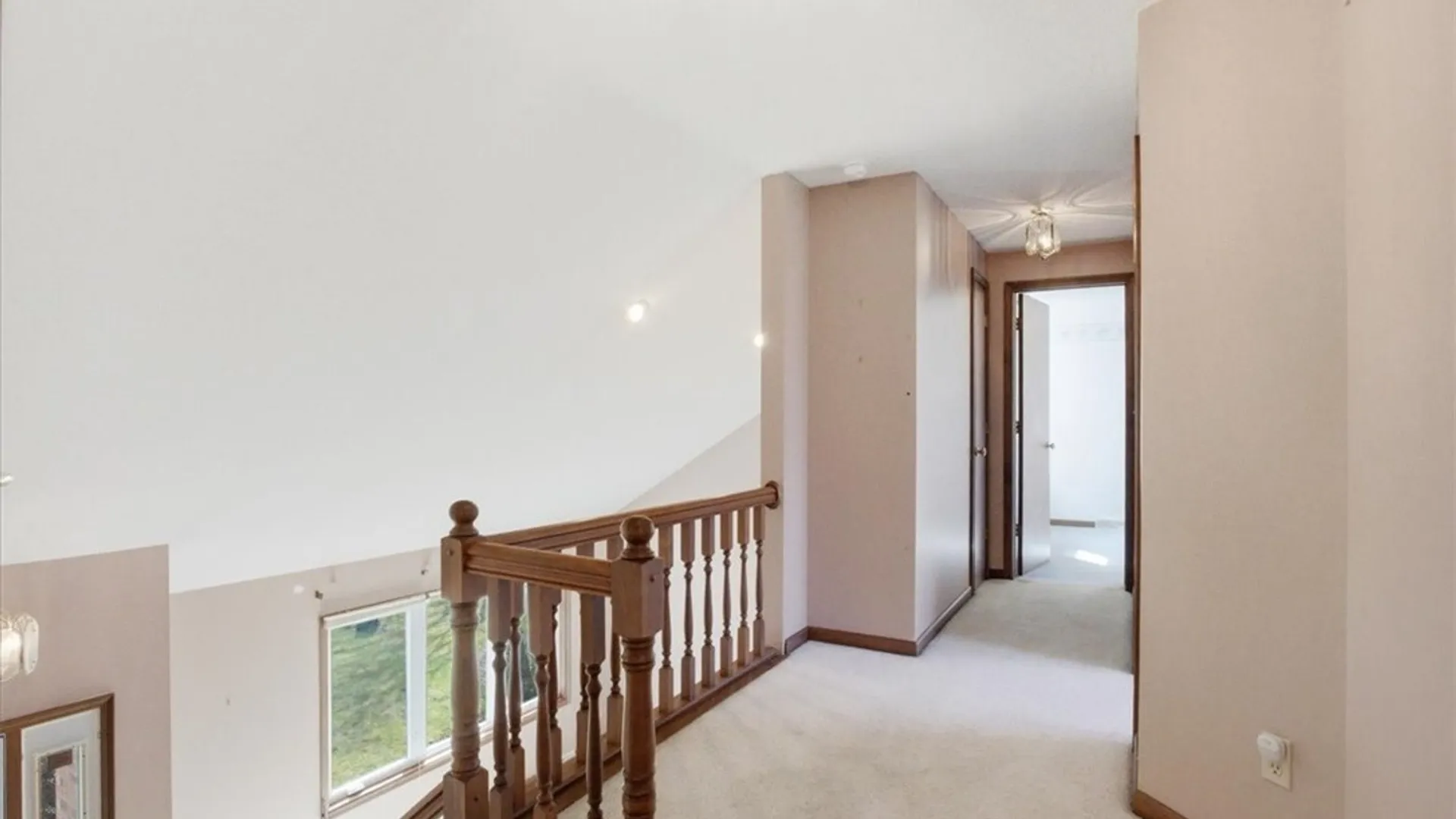Property at 123 Larkspur Lane, Amherst, NY 14228 8