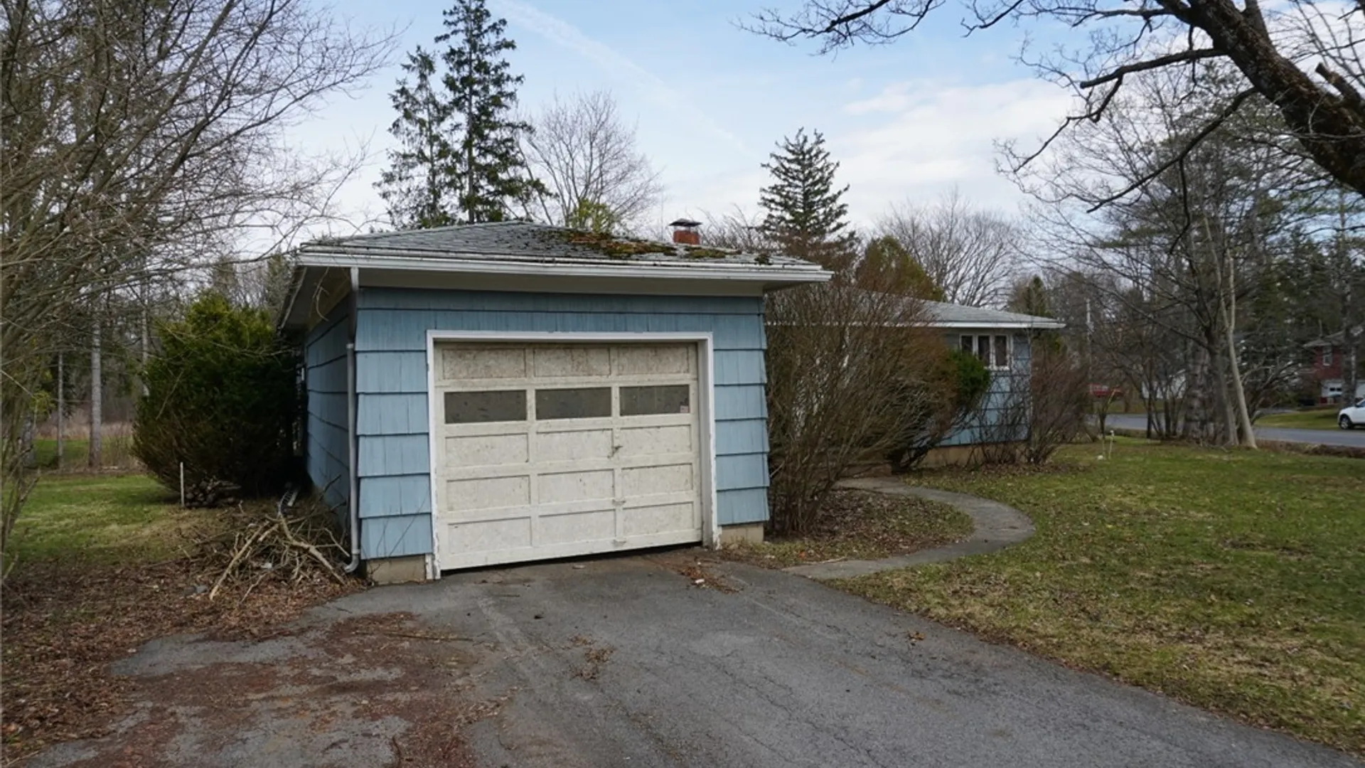 Property at 873 Milford Dr, Skaneateles, NY 13152 2
