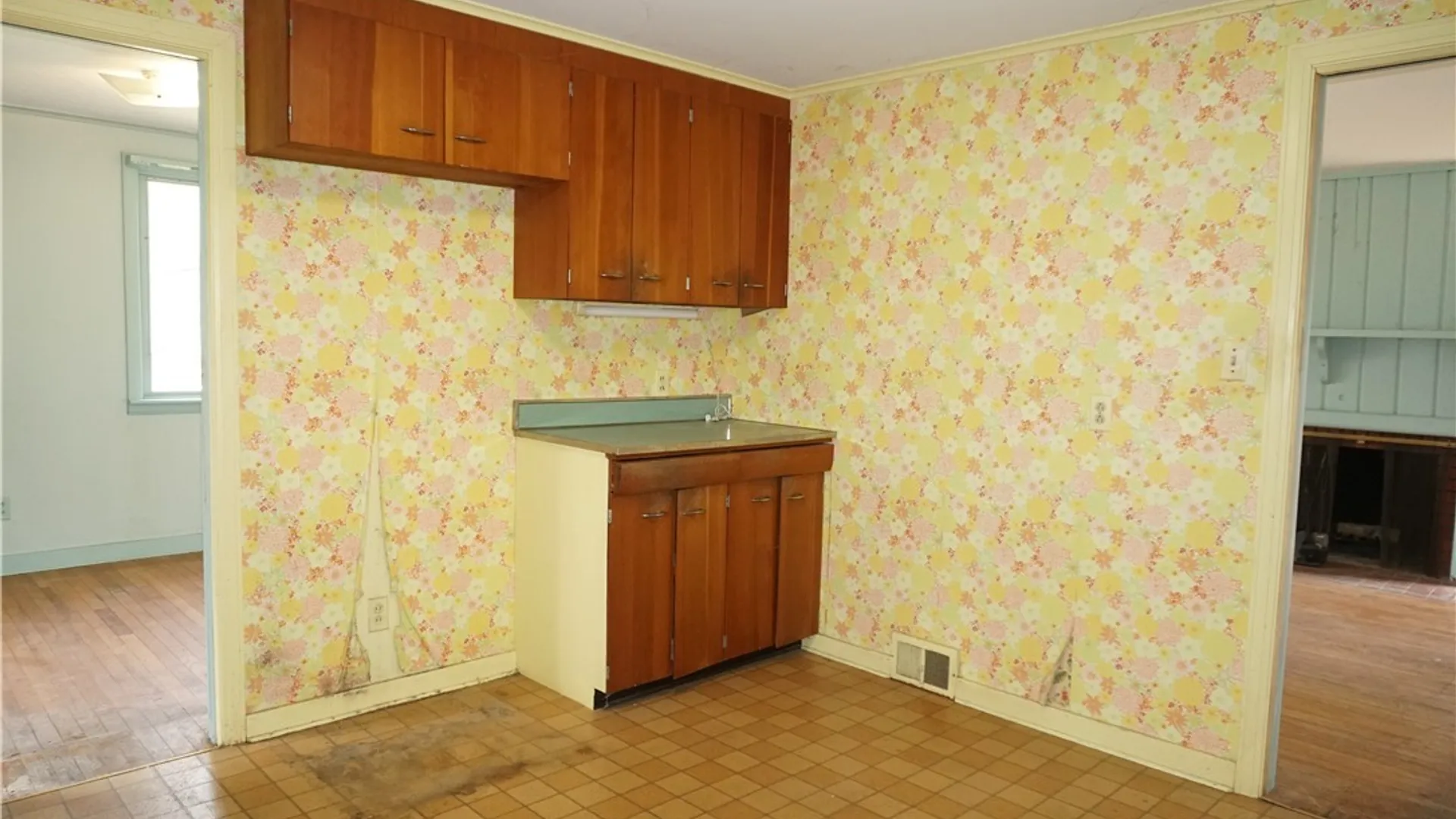 Property at 873 Milford Dr, Skaneateles, NY 13152 21