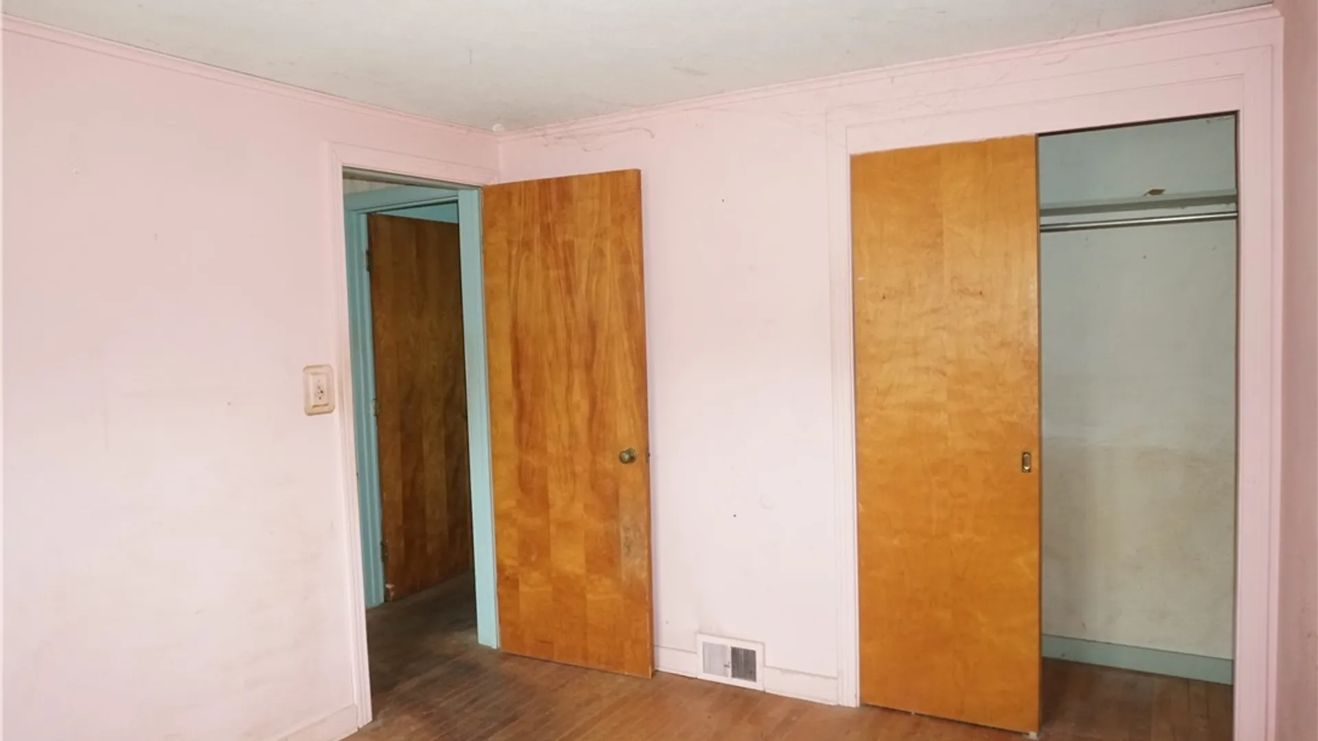 Property at 873 Milford Dr, Skaneateles, NY 13152 25