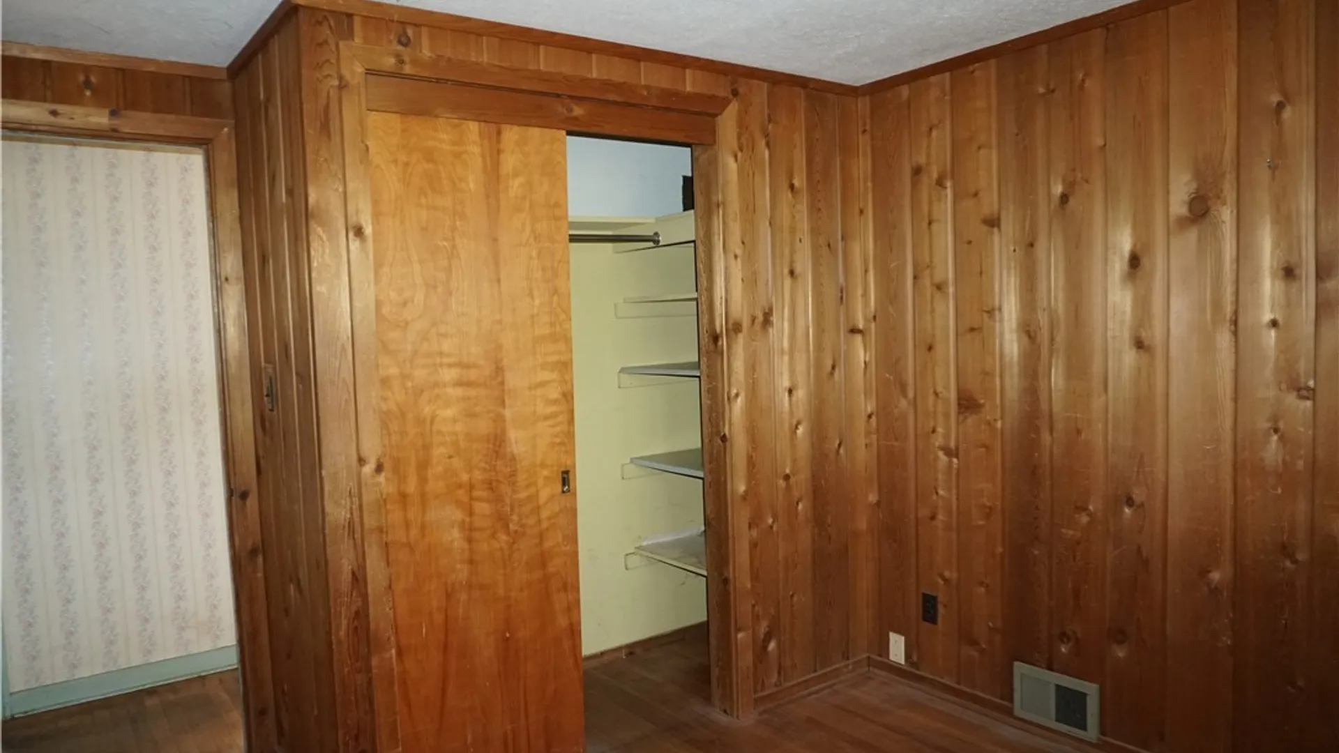 Property at 873 Milford Dr, Skaneateles, NY 13152 34