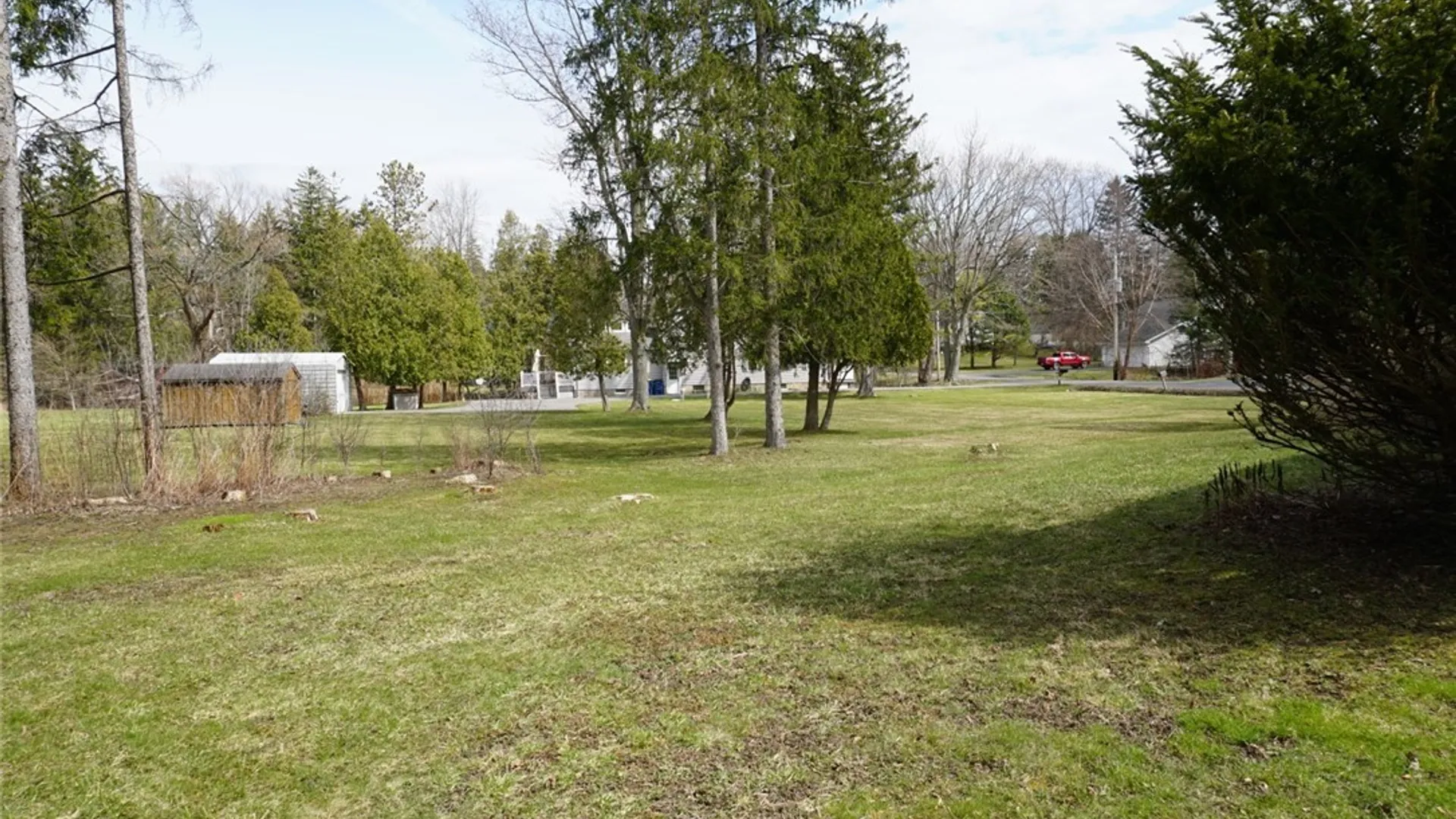 Property at 873 Milford Dr, Skaneateles, NY 13152 6