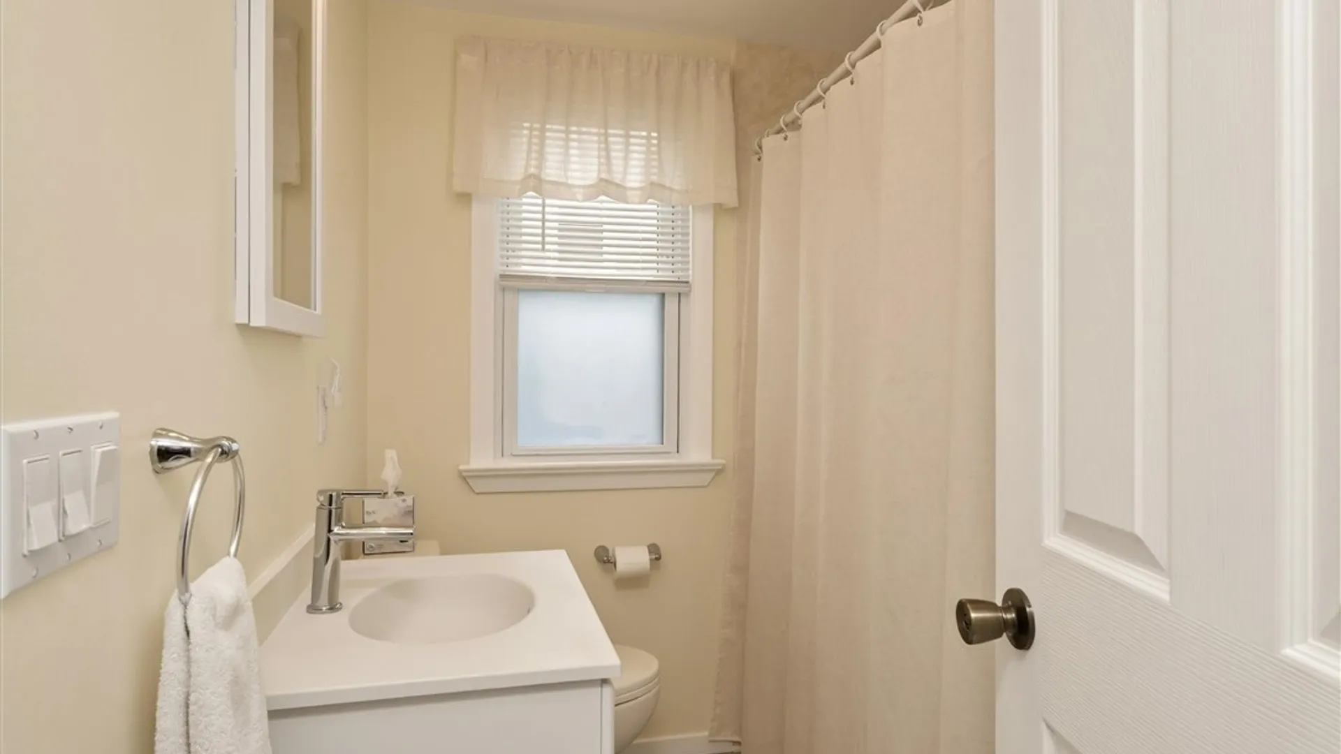 Property at 89 Haddon Road, Greece, NY 14626 22