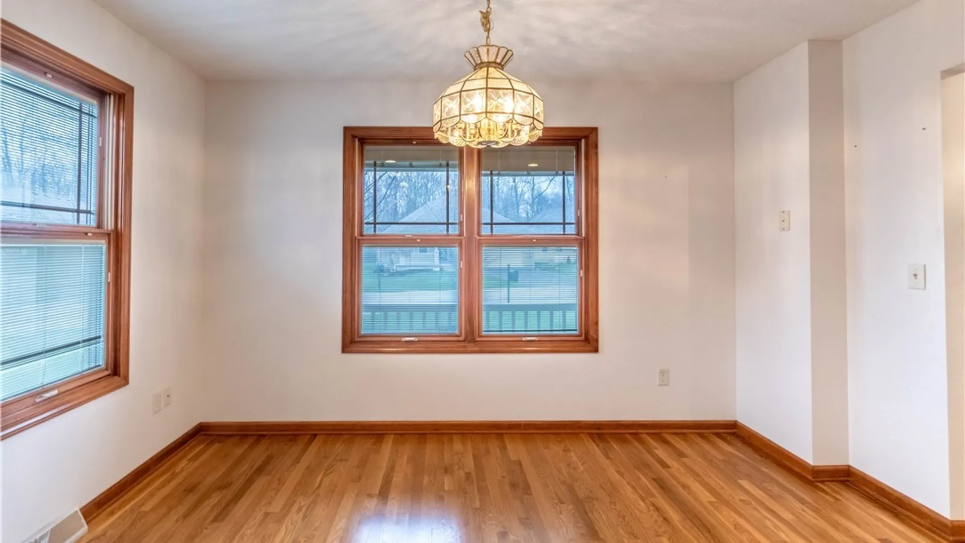 Property at 2 Lakeside Circle, Elma, NY 14059 15