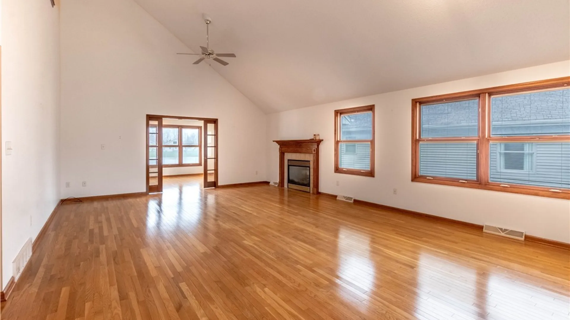 Property at 2 Lakeside Circle, Elma, NY 14059 19