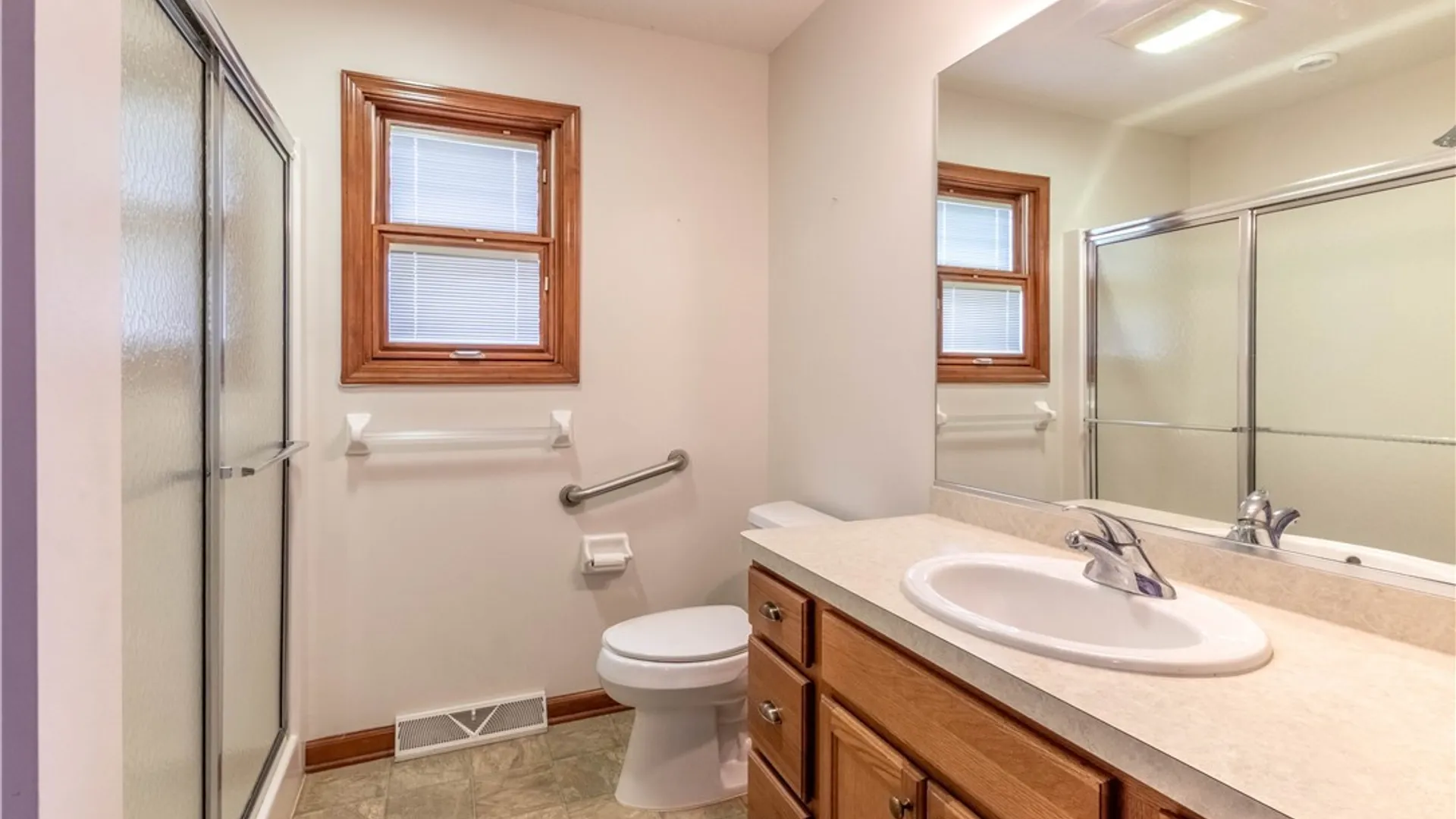 Property at 2 Lakeside Circle, Elma, NY 14059 31