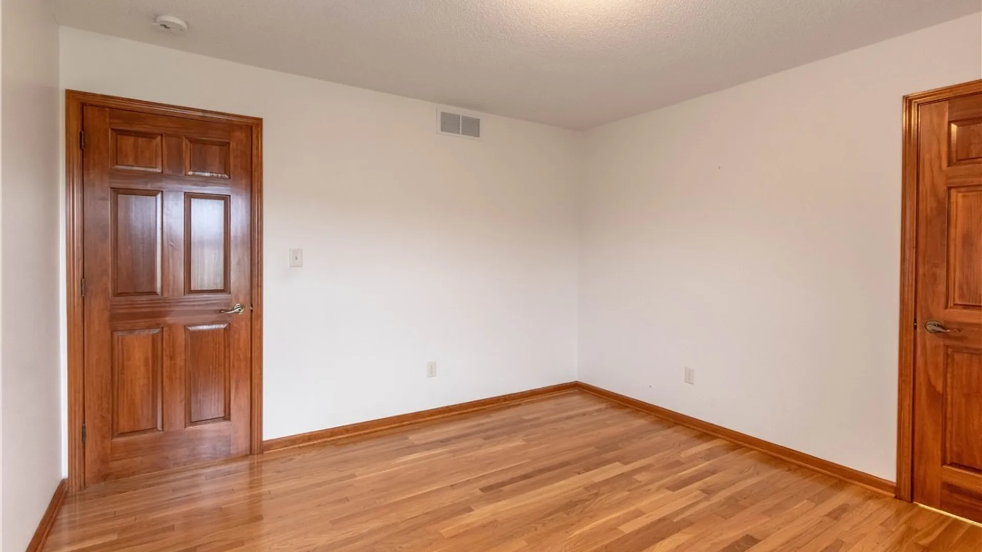 Property at 2 Lakeside Circle, Elma, NY 14059 33