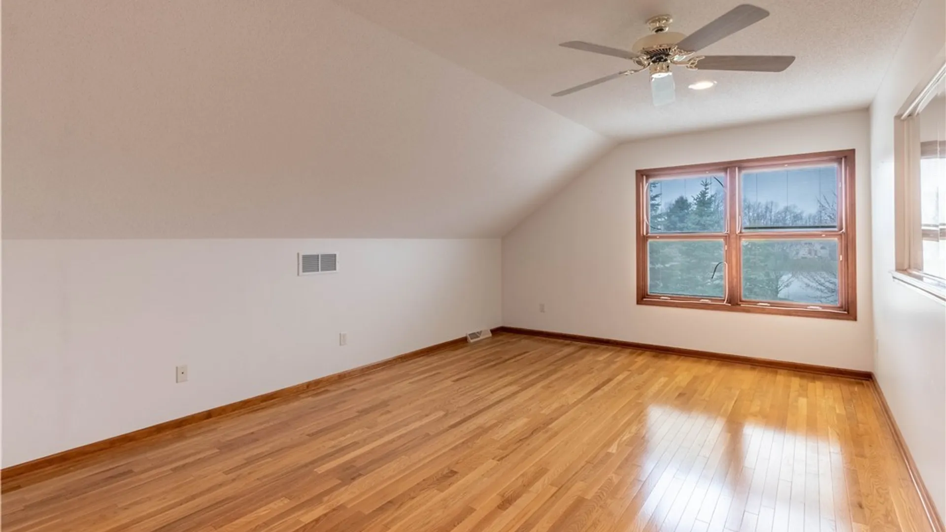 Property at 2 Lakeside Circle, Elma, NY 14059 36