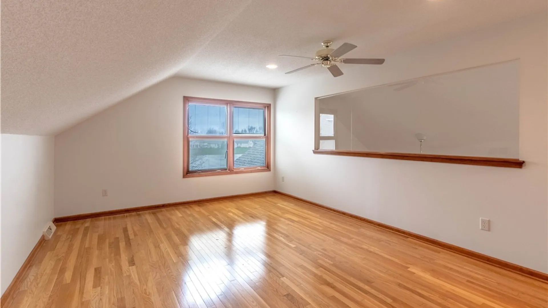 Property at 2 Lakeside Circle, Elma, NY 14059 37