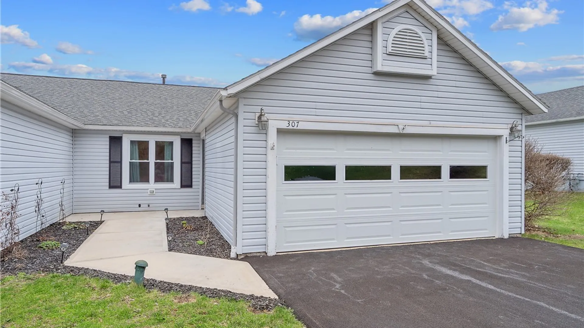 Property at 307 Clouds View Circle, Camillus, NY 13031 2