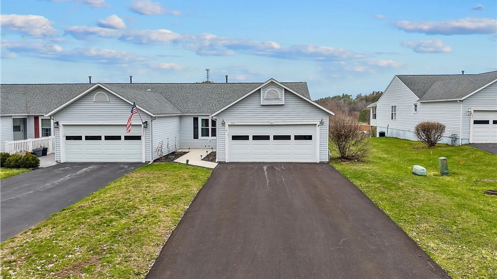Property at 307 Clouds View Circle, Camillus, NY 13031 29