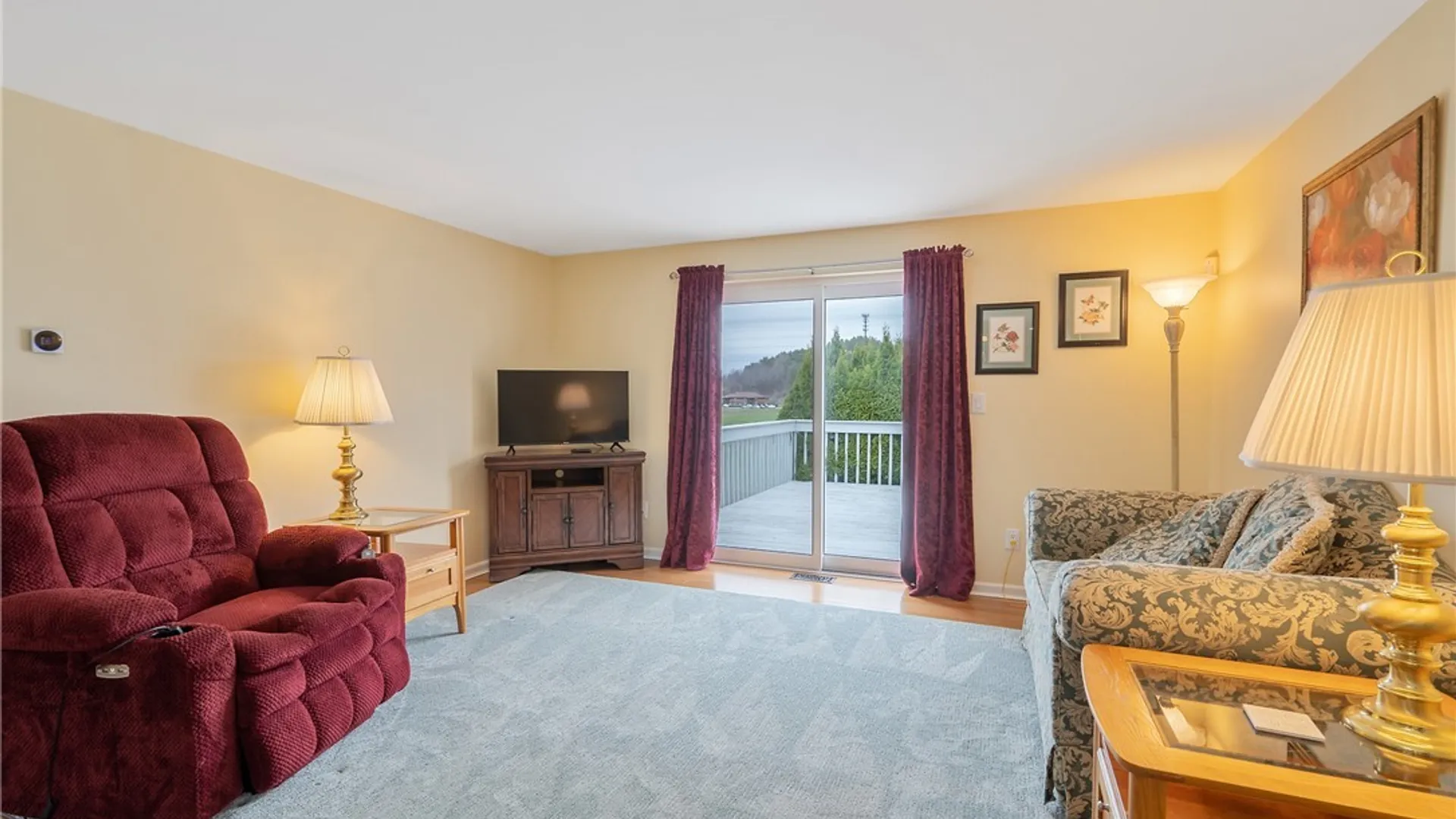 Property at 307 Clouds View Circle, Camillus, NY 13031 8