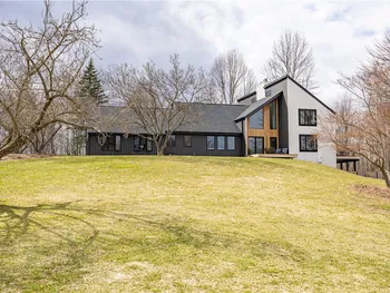 Property at 1012 Rabbit Ear Pass, Victor, NY 14564