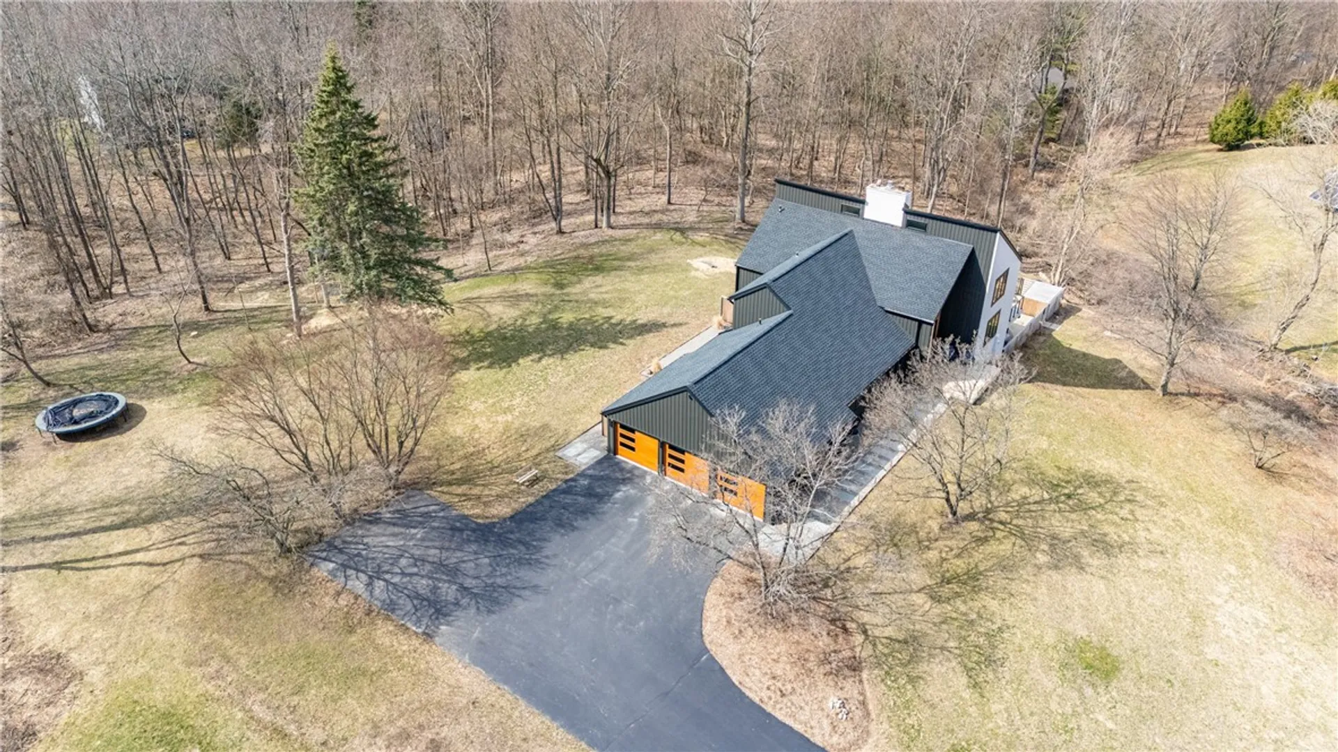 Property at 1012 Rabbit Ear Pass, Victor, NY 14564 5