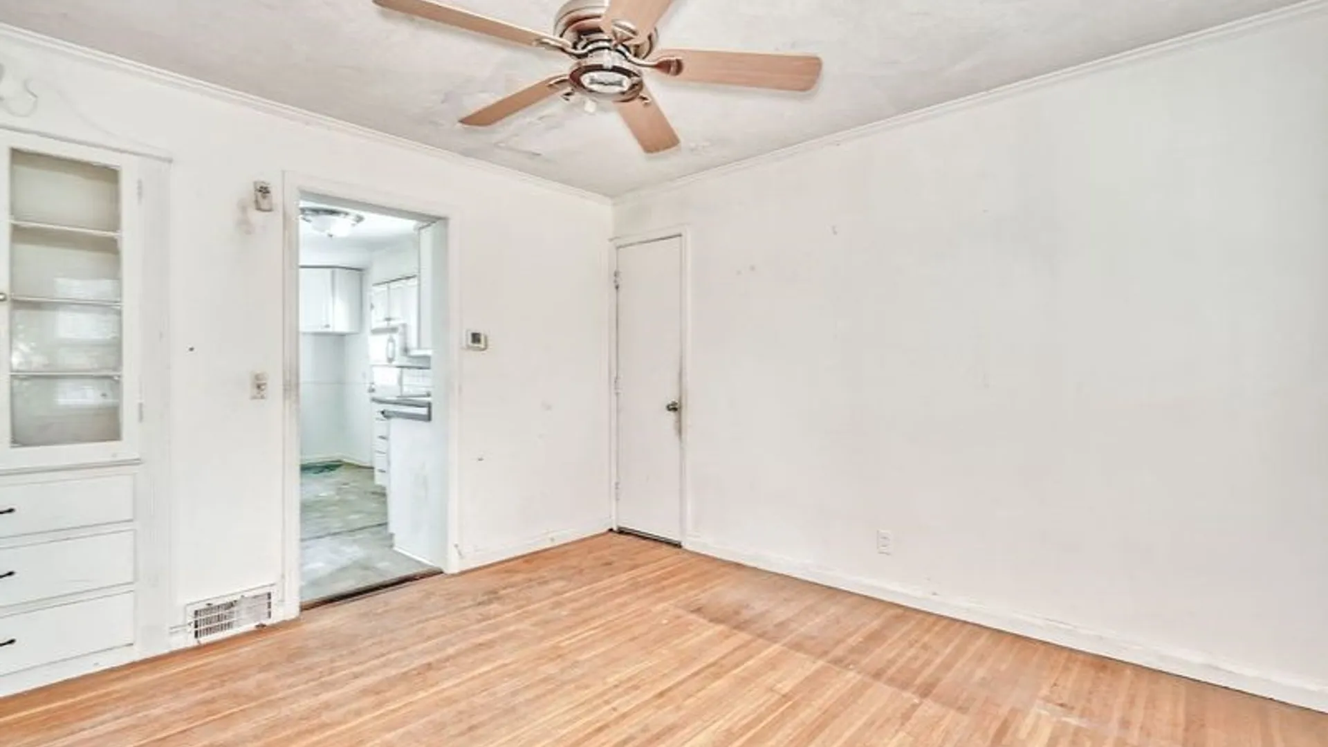 Property at 262 Commodore Parkway, Brighton, NY 14625 11