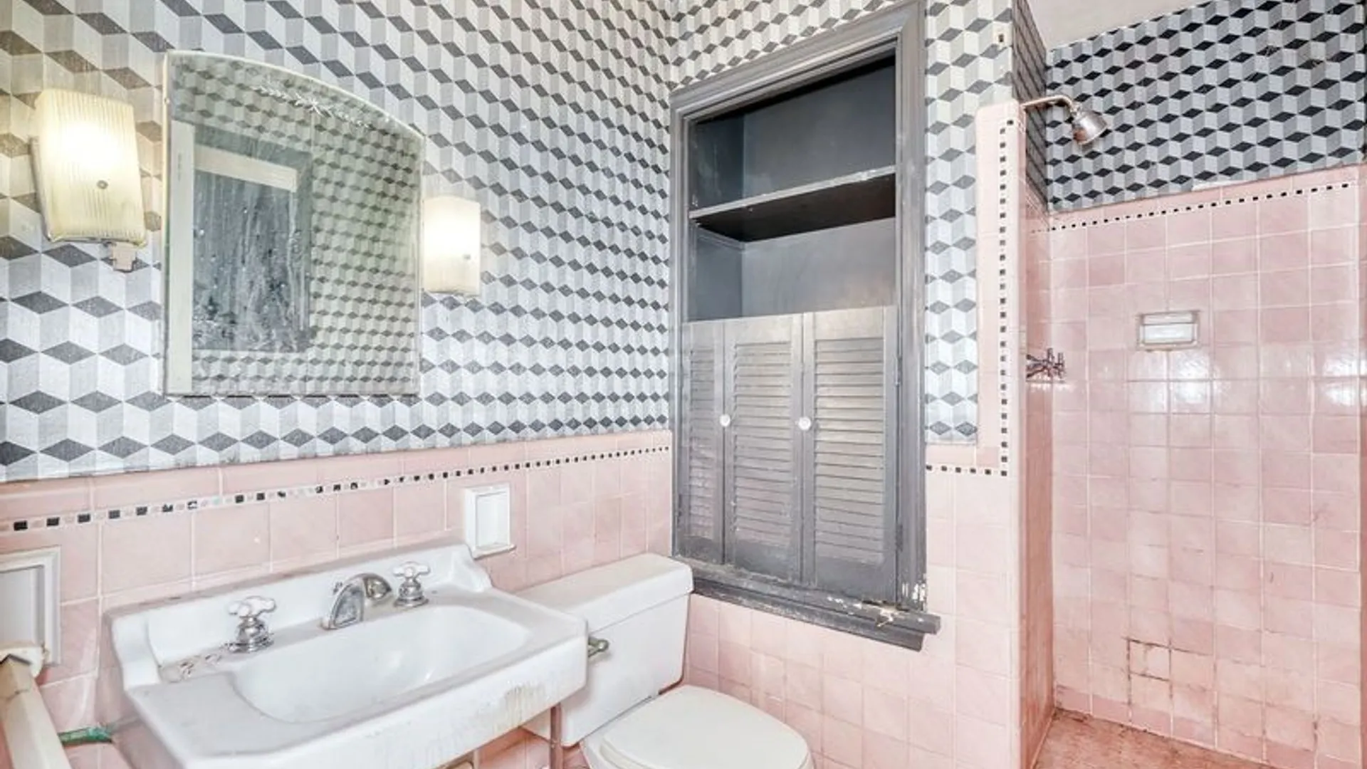 Property at 262 Commodore Parkway, Brighton, NY 14625 21