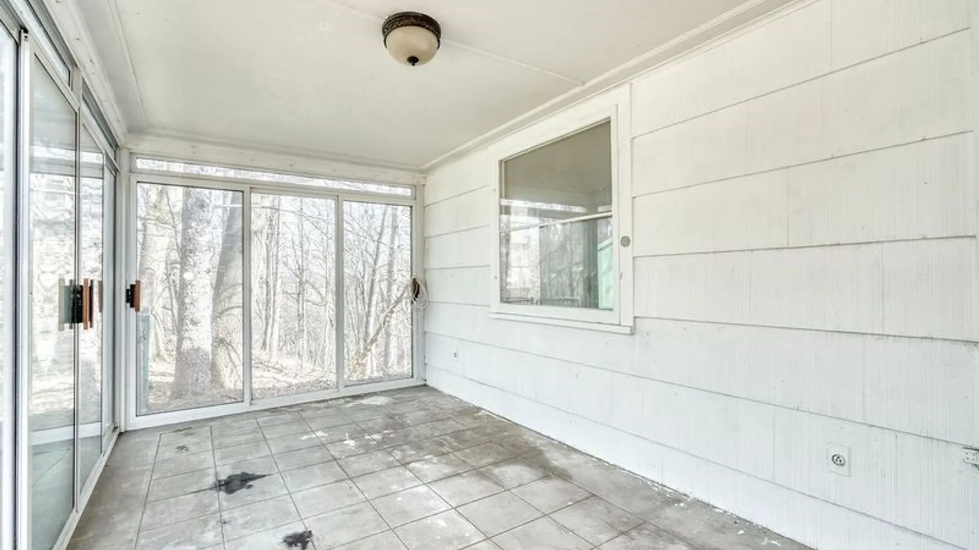 Property at 262 Commodore Parkway, Brighton, NY 14625 23