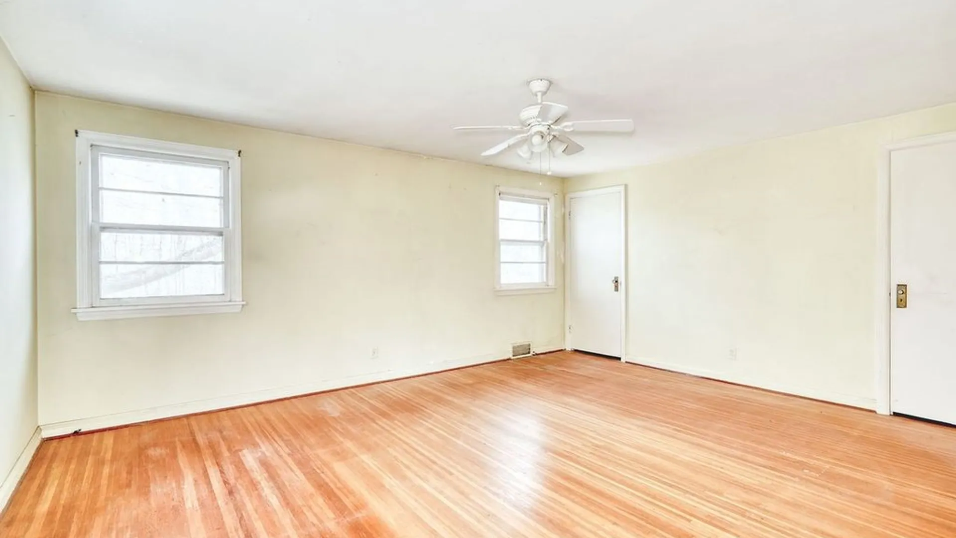 Property at 262 Commodore Parkway, Brighton, NY 14625 26