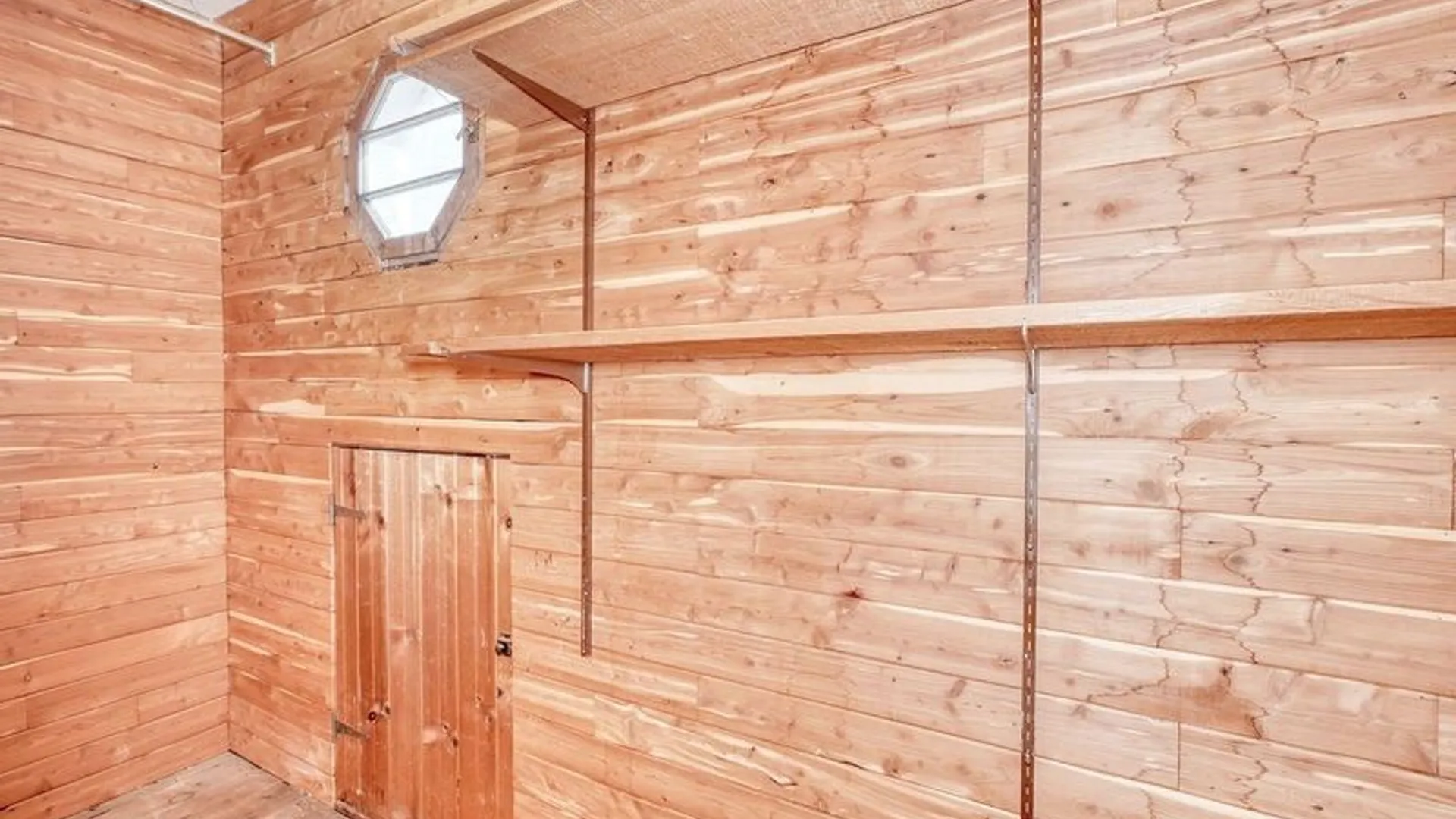 Property at 262 Commodore Parkway, Brighton, NY 14625 29