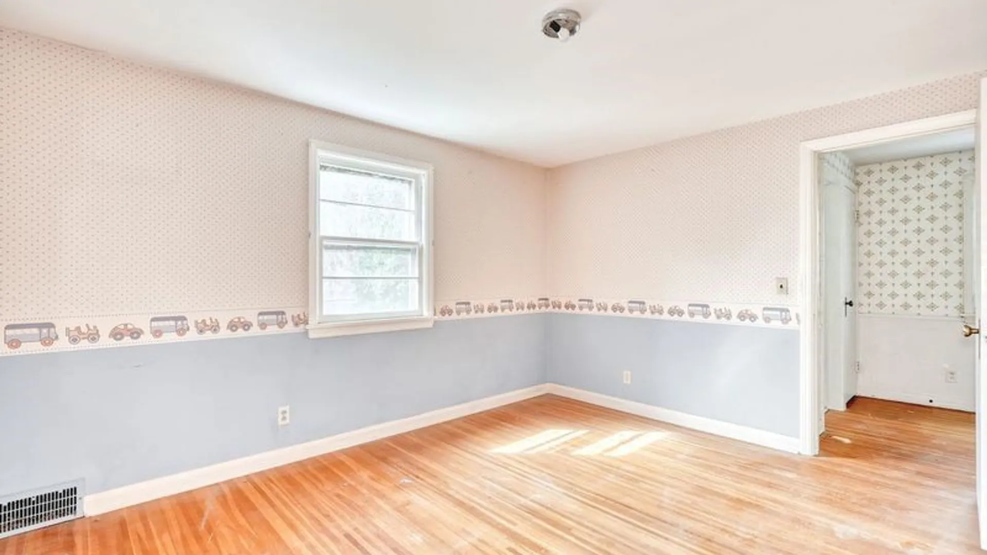 Property at 262 Commodore Parkway, Brighton, NY 14625 31