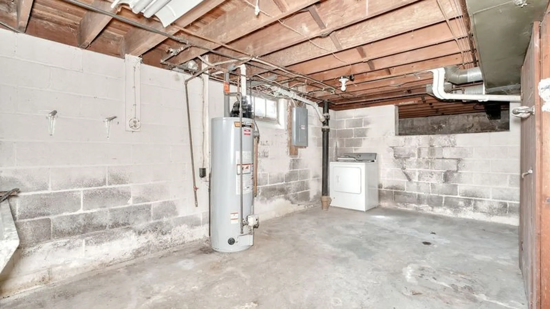 Property at 262 Commodore Parkway, Brighton, NY 14625 40