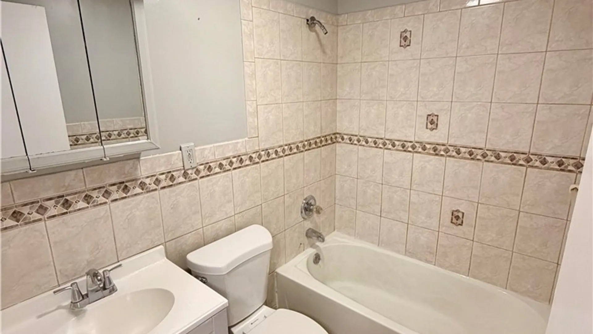 Property at 175 Texas Street, Buffalo, NY 14215 7