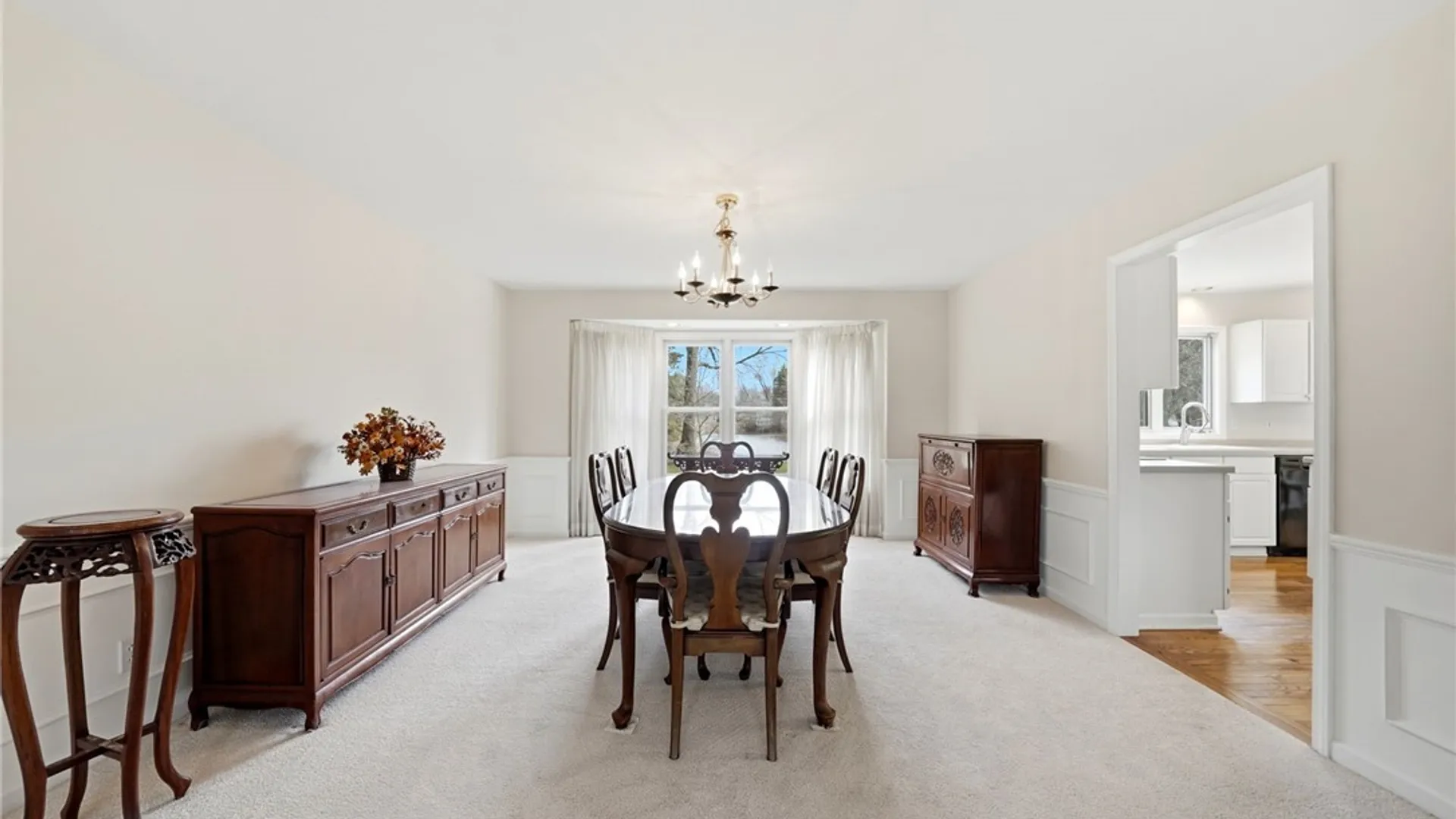 Property at 7 Pinelake Drive, Amherst, NY 14221 12