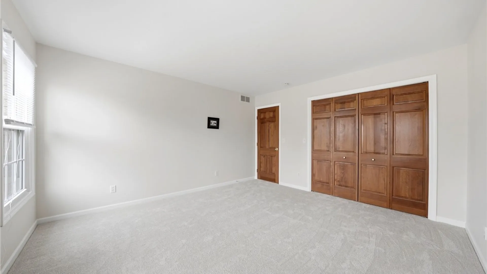 Property at 7 Pinelake Drive, Amherst, NY 14221 28