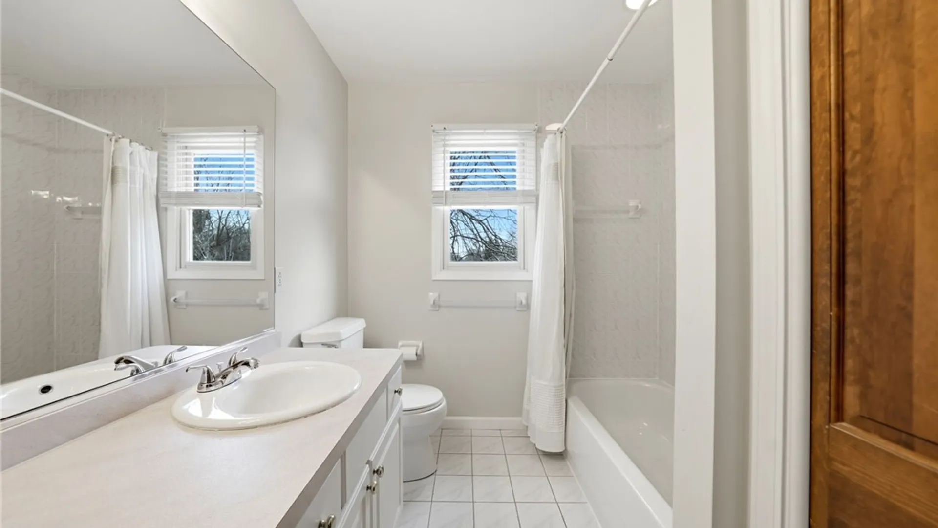 Property at 7 Pinelake Drive, Amherst, NY 14221 32