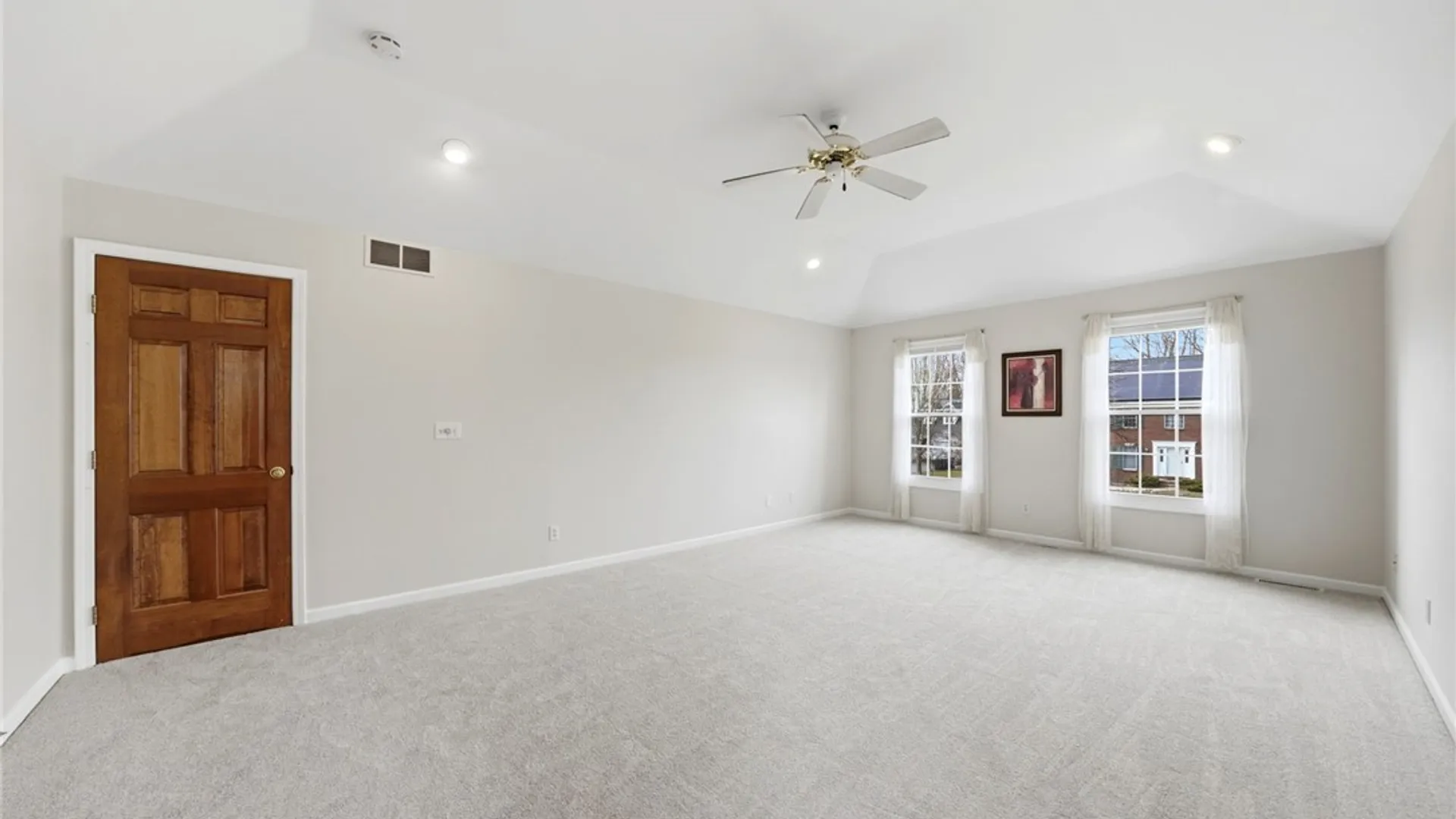 Property at 7 Pinelake Drive, Amherst, NY 14221 34