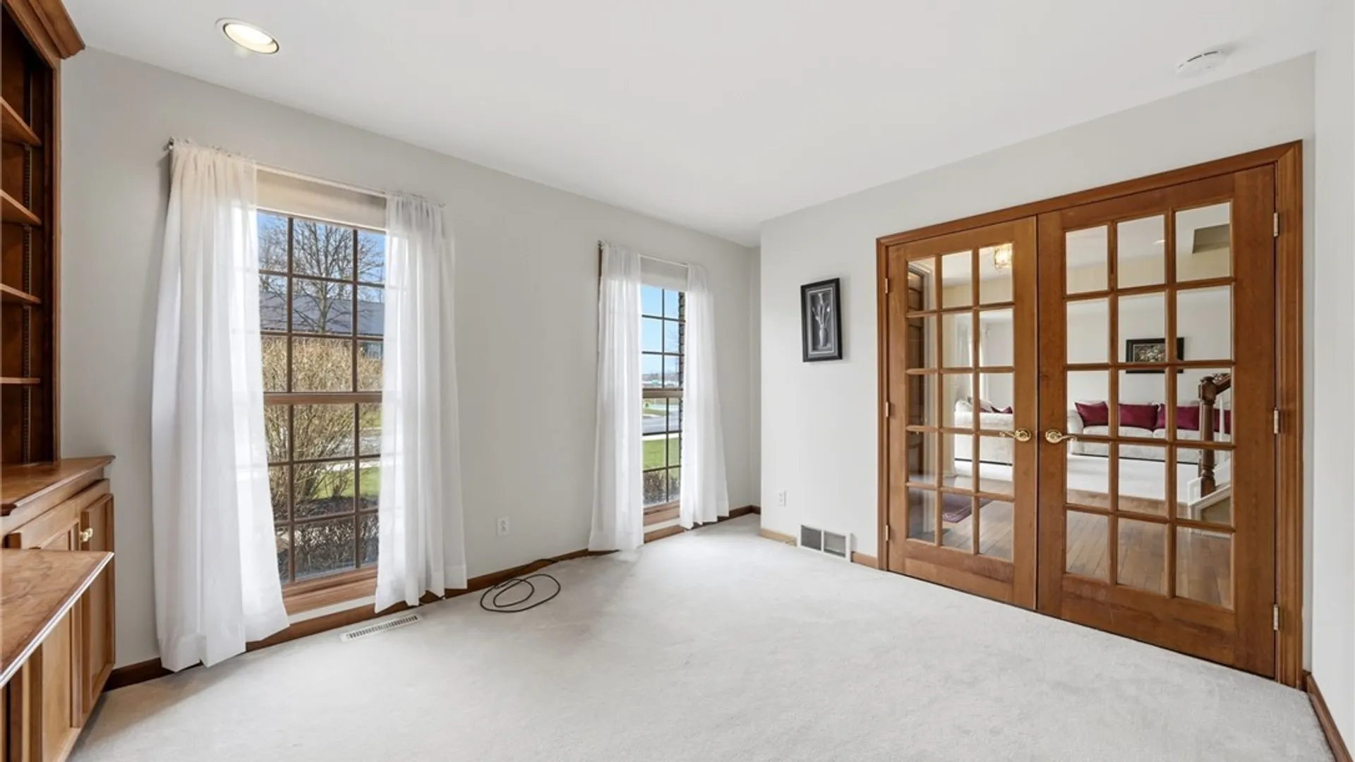 Property at 7 Pinelake Drive, Amherst, NY 14221 6