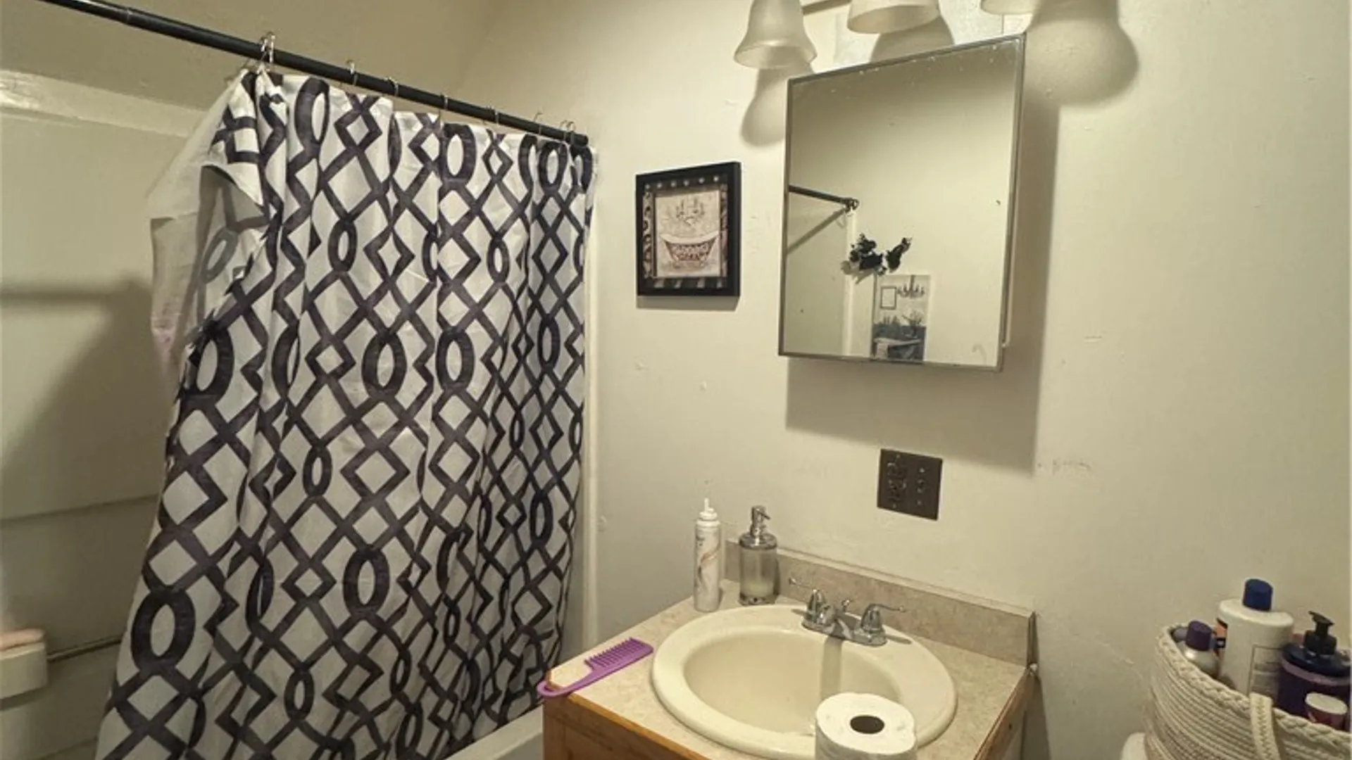 Property at 351 Jefferson Avenue, Rochester, NY 14611 7