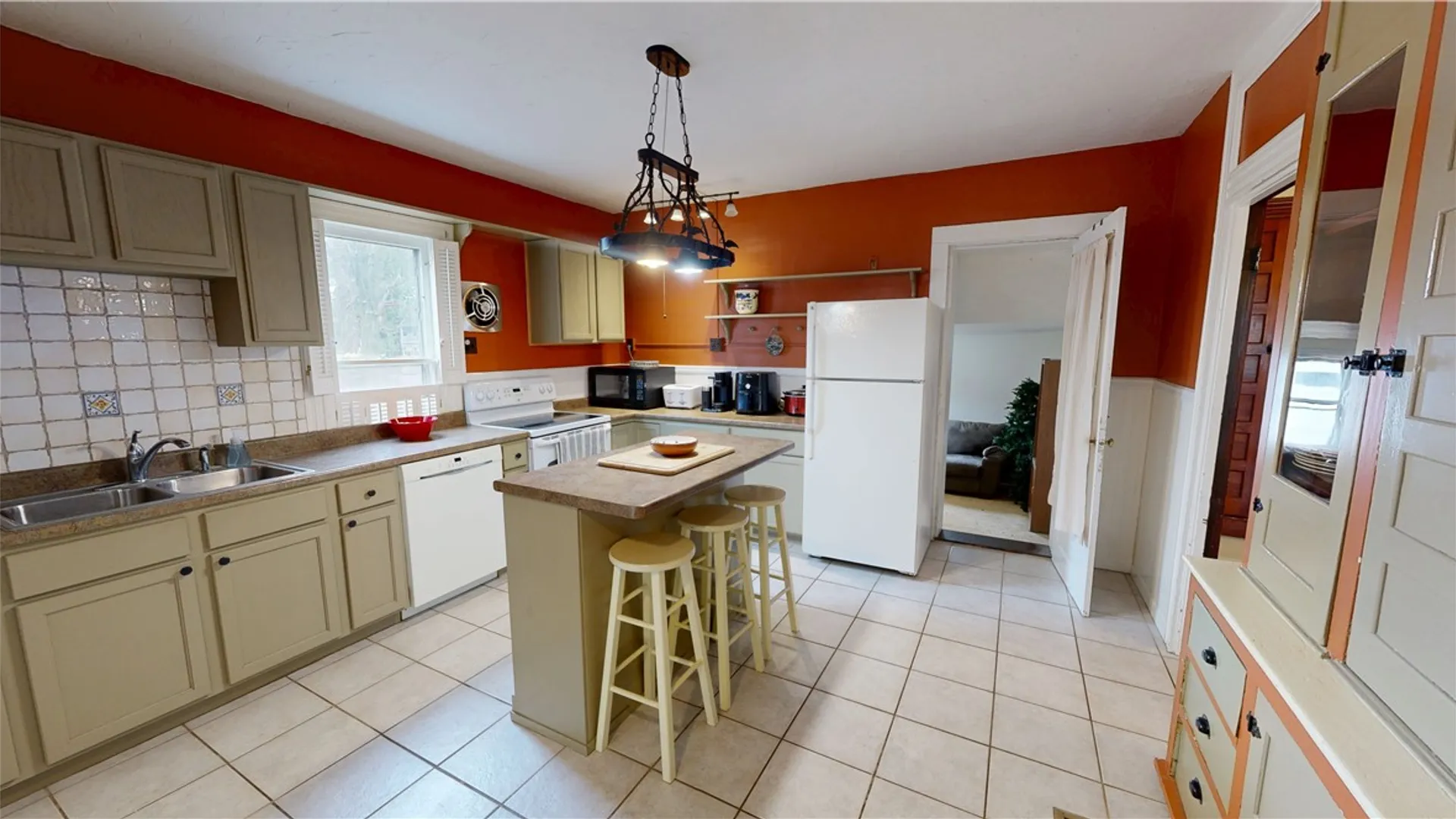 Property at 10 Adelaide Street, Norwich, NY 13815 6