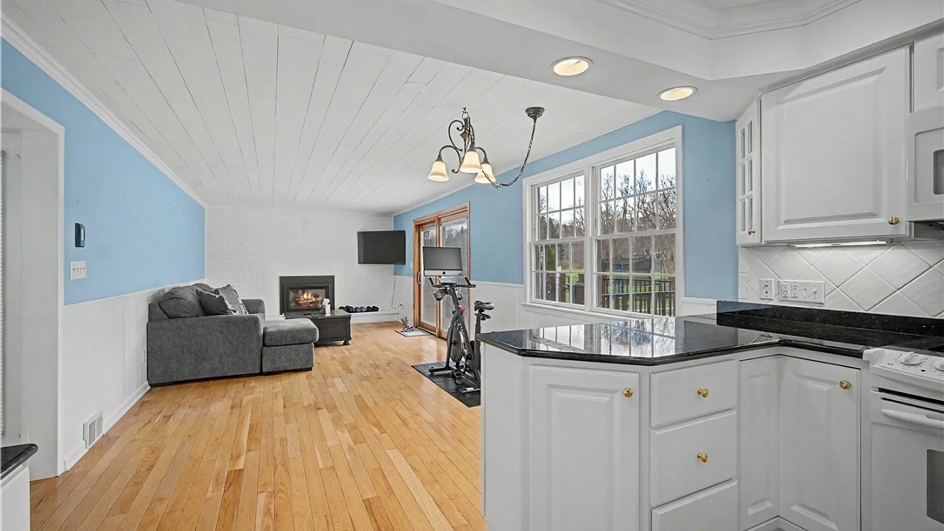 Property at 32 University Park, Pomfret, NY 14063 24
