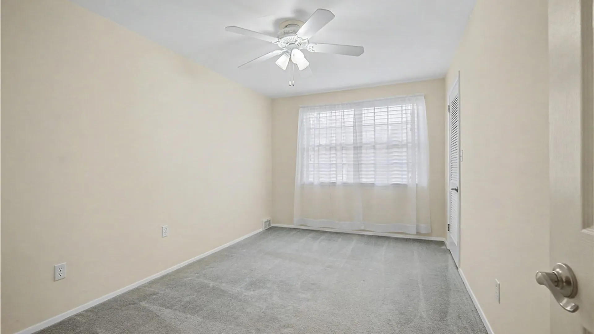 Property at 32 University Park, Pomfret, NY 14063 40
