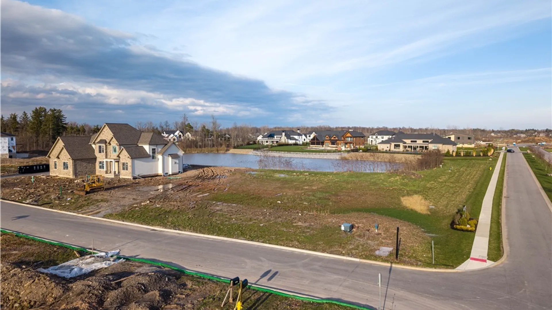Property at 5501 Serenity Court, Clarence, NY 14031 11