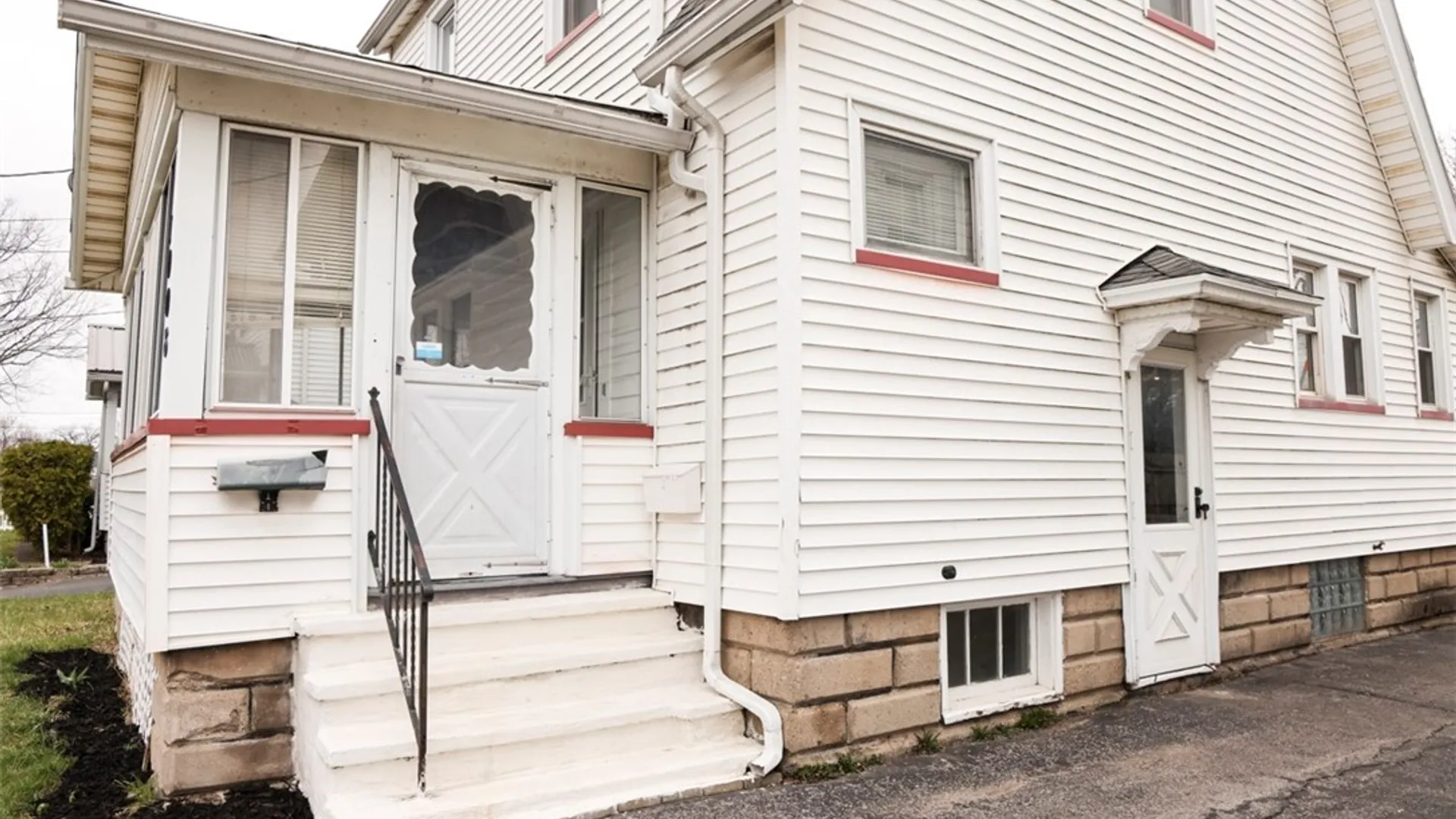 Property at 1008 Glide Street, Rochester, NY 14606 4