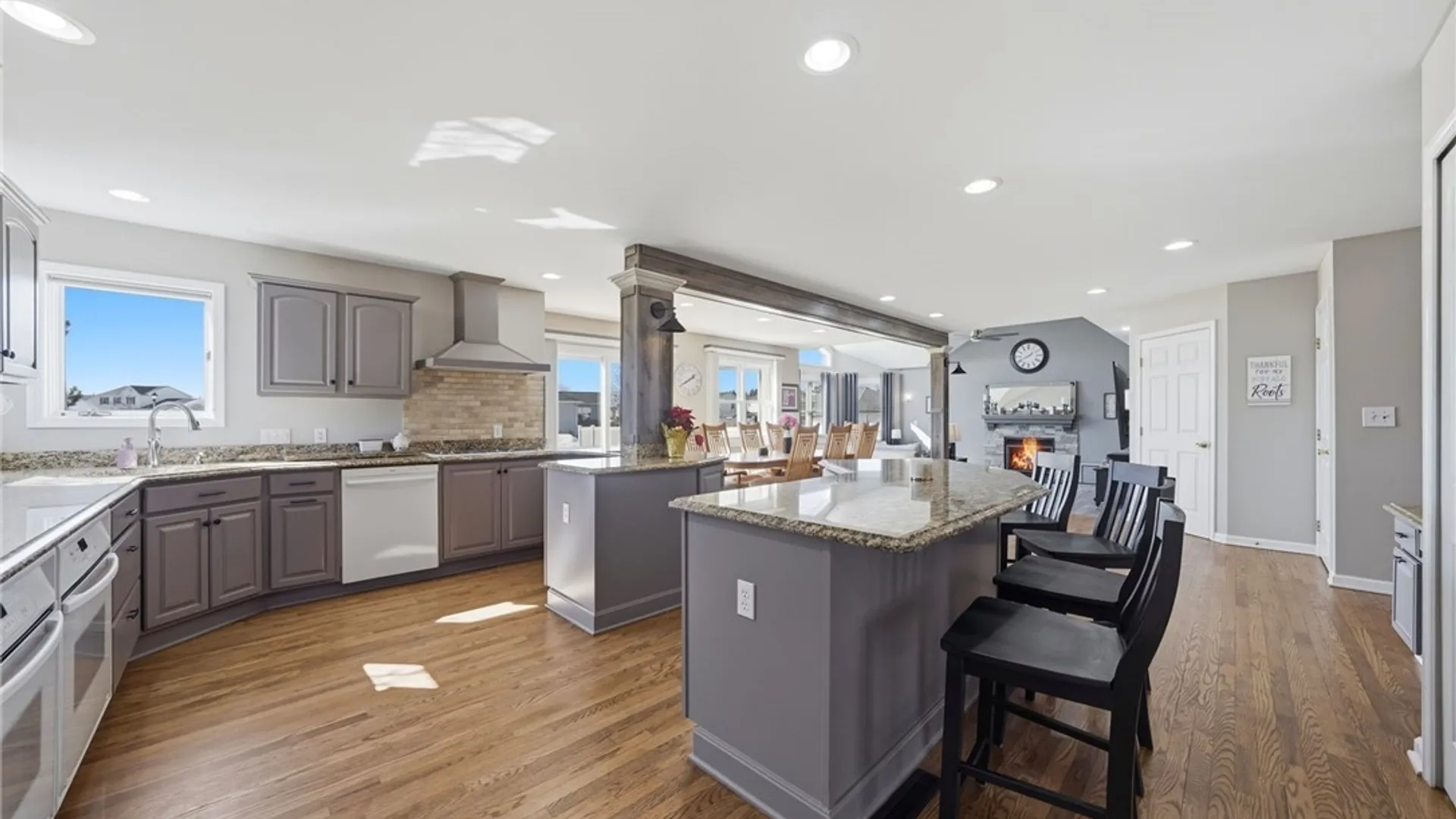 Property at 72 Michaels Walk, Lancaster, NY 14086 11