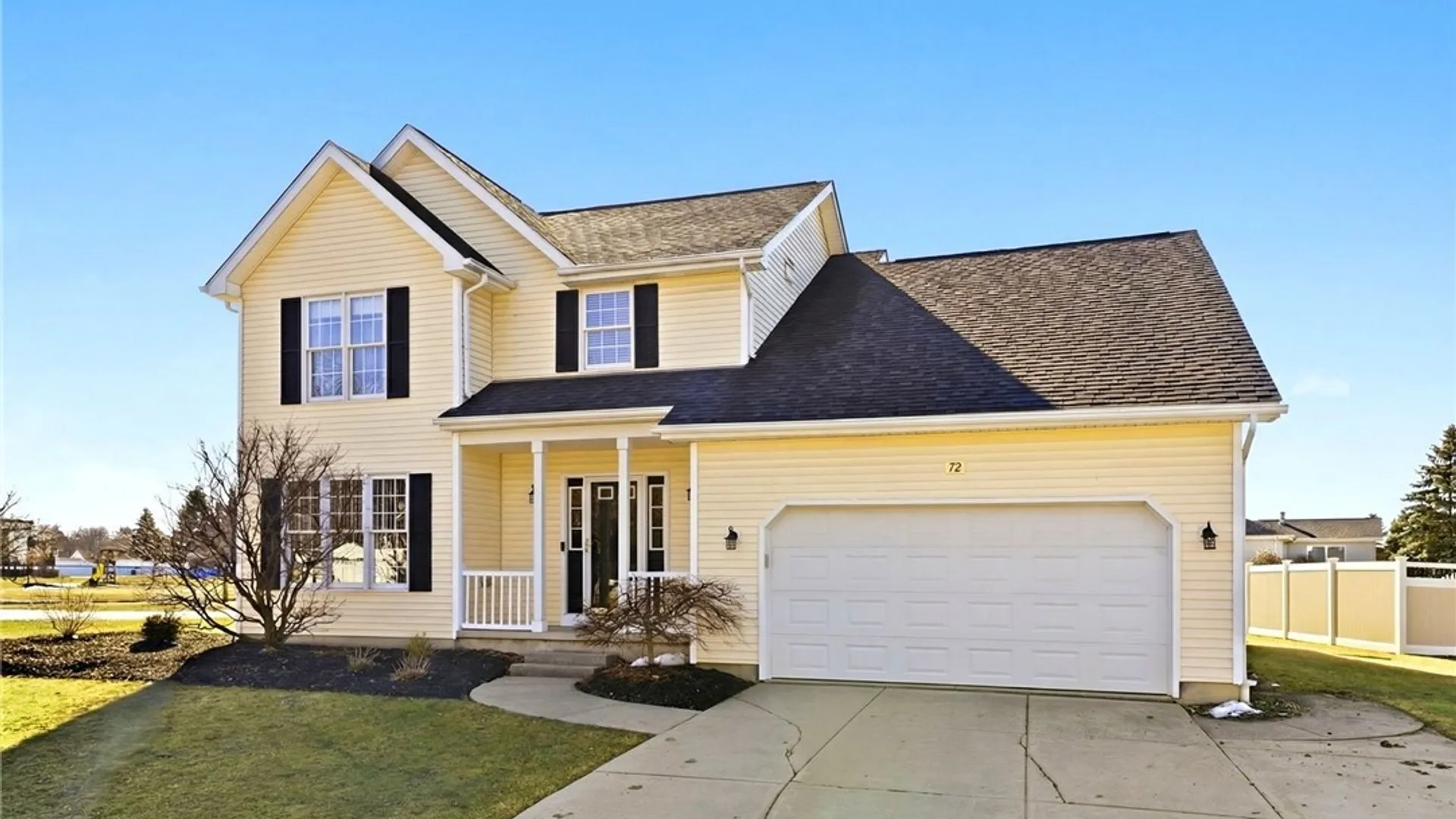 Property at 72 Michaels Walk, Lancaster, NY 14086 2