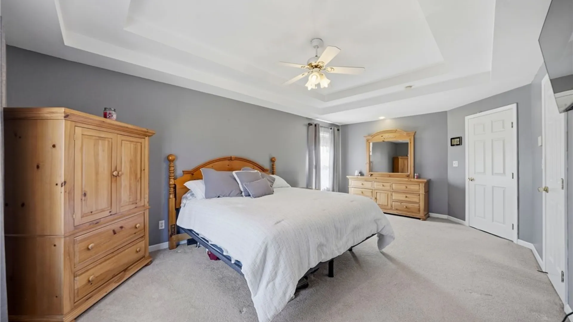 Property at 72 Michaels Walk, Lancaster, NY 14086 21