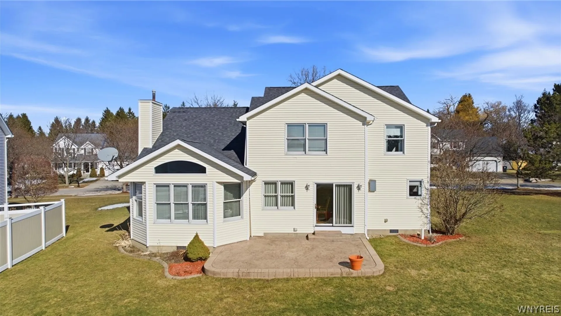 Property at 72 Michaels Walk, Lancaster, NY 14086 33