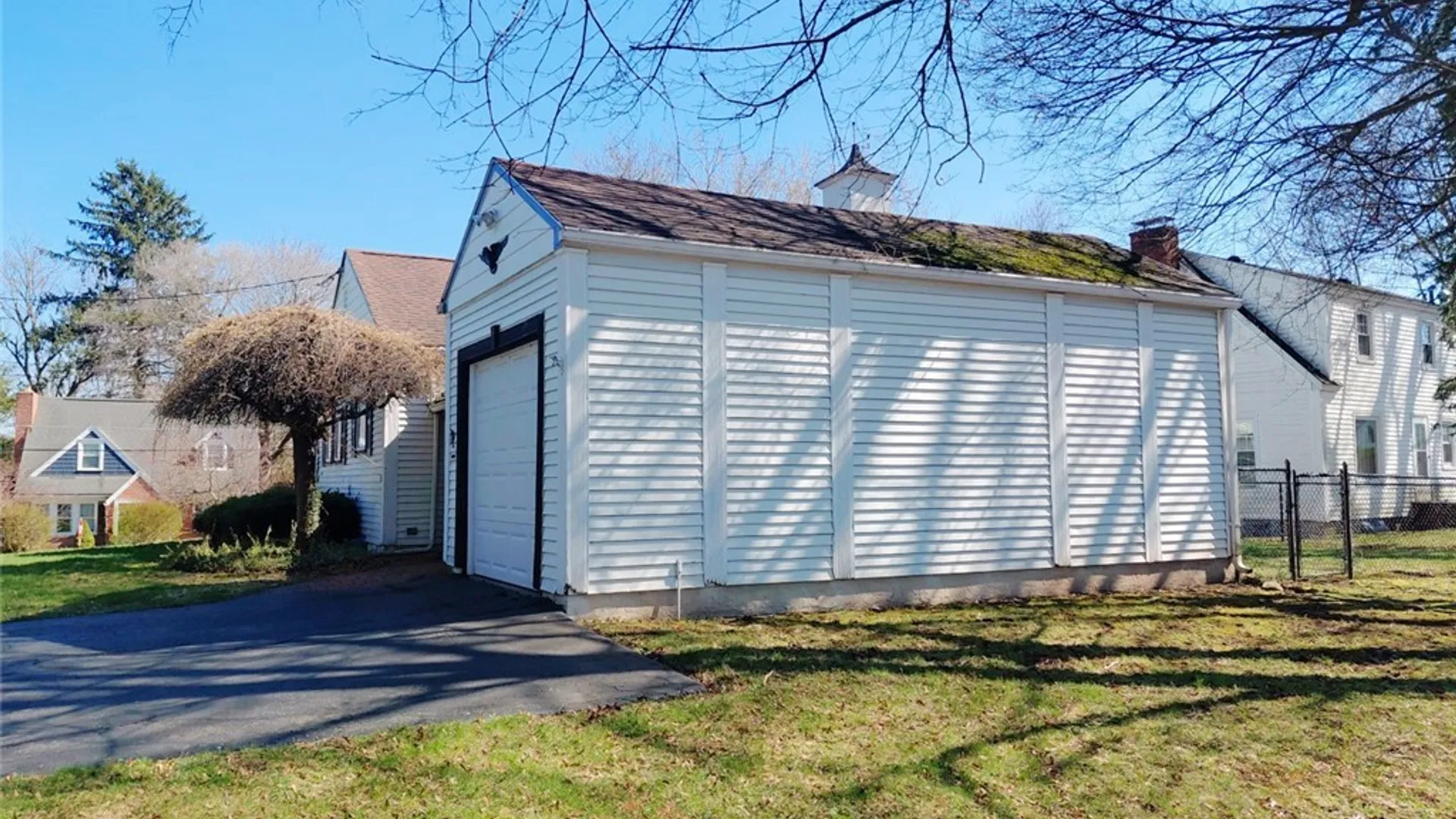 Property at 200 Ambergate Road, DeWitt, NY 13214 5