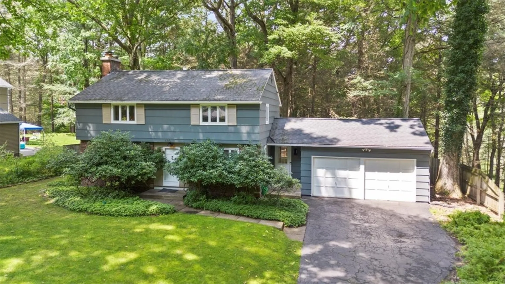 Property at 485 Oakridge Drive, Irondequoit, NY 14617 32