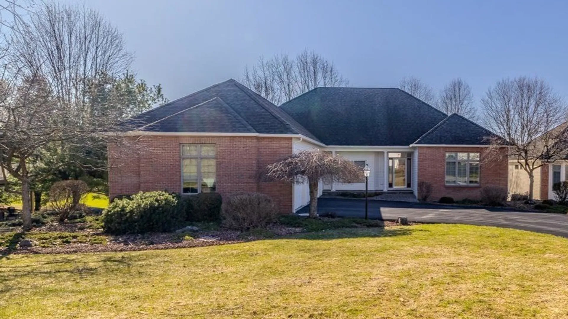 Property at 6047 Bay Hill Circle, DeWitt, NY 13078 2