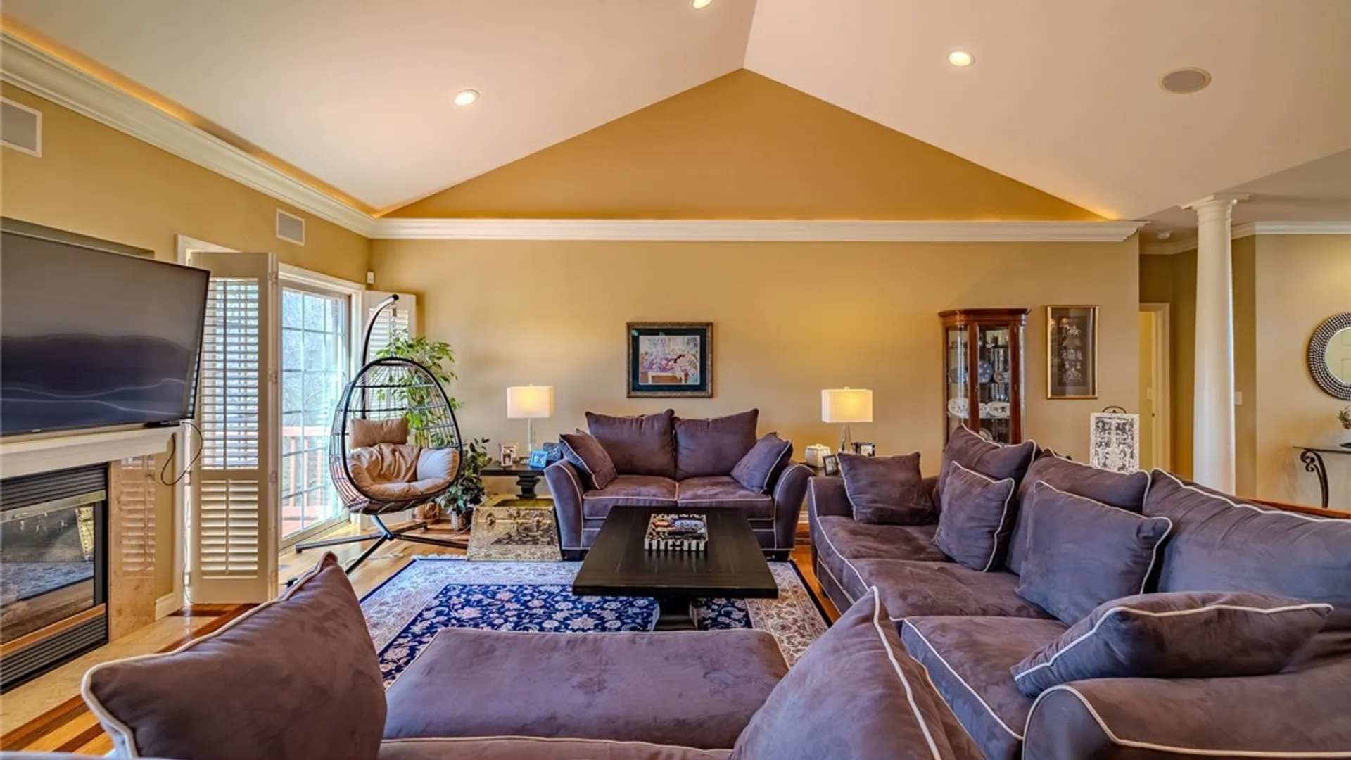 Property at 6047 Bay Hill Circle, DeWitt, NY 13078 6